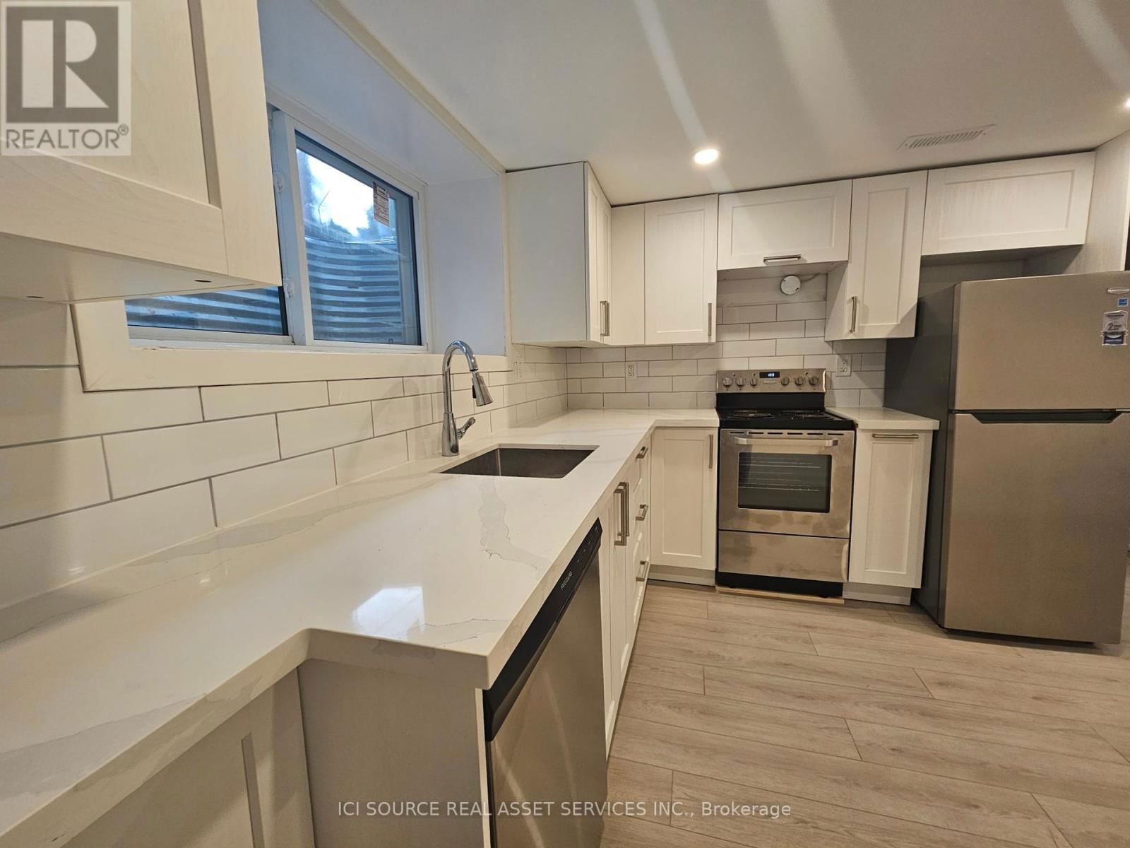 2 - 39 KRUG STREET Image 4