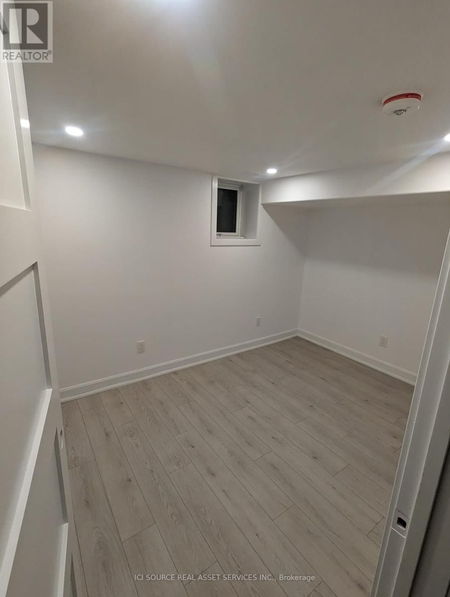 2 - 39 KRUG STREET Image 5
