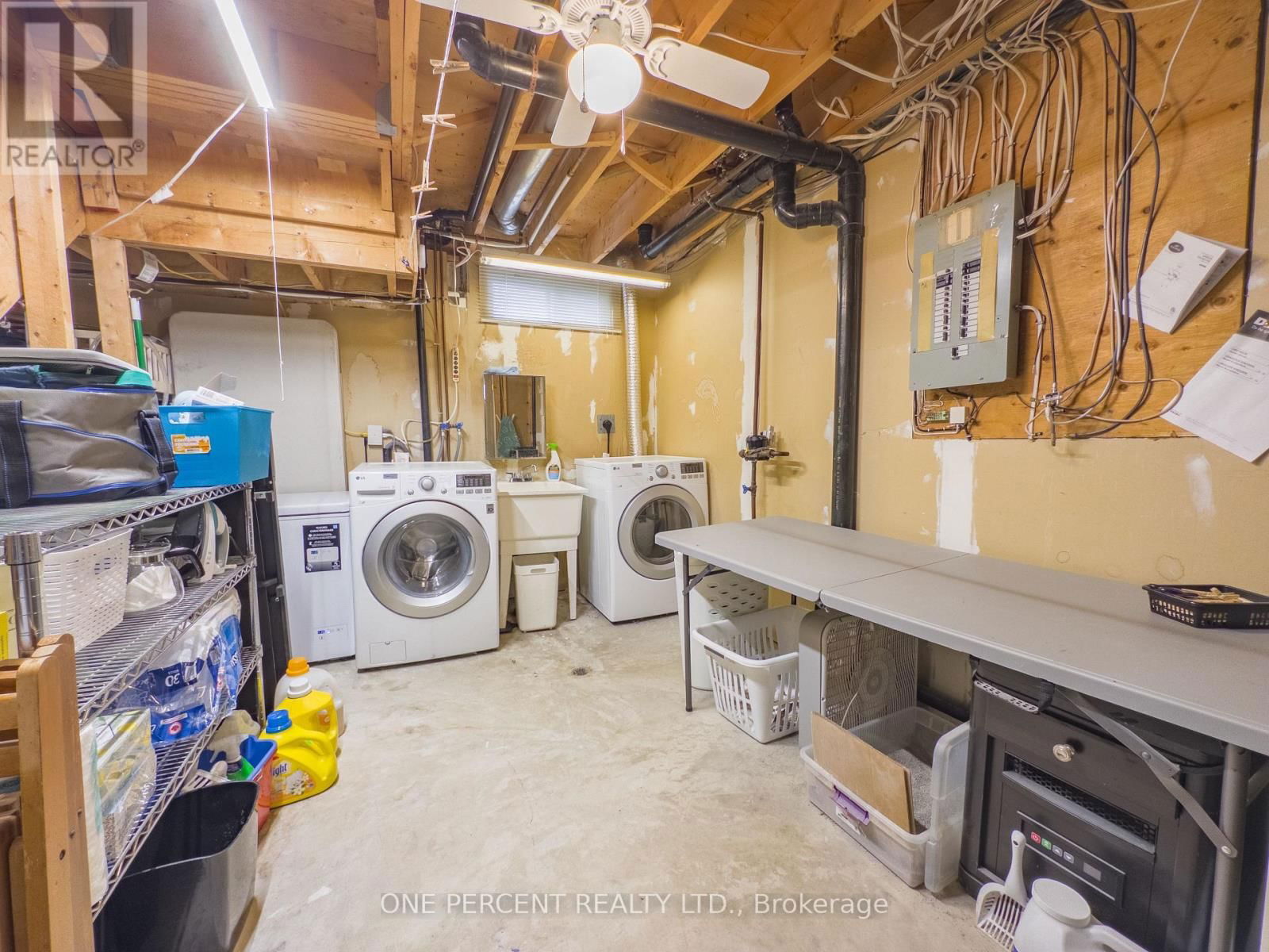 969 LYNWOOD DRIVE Image 24