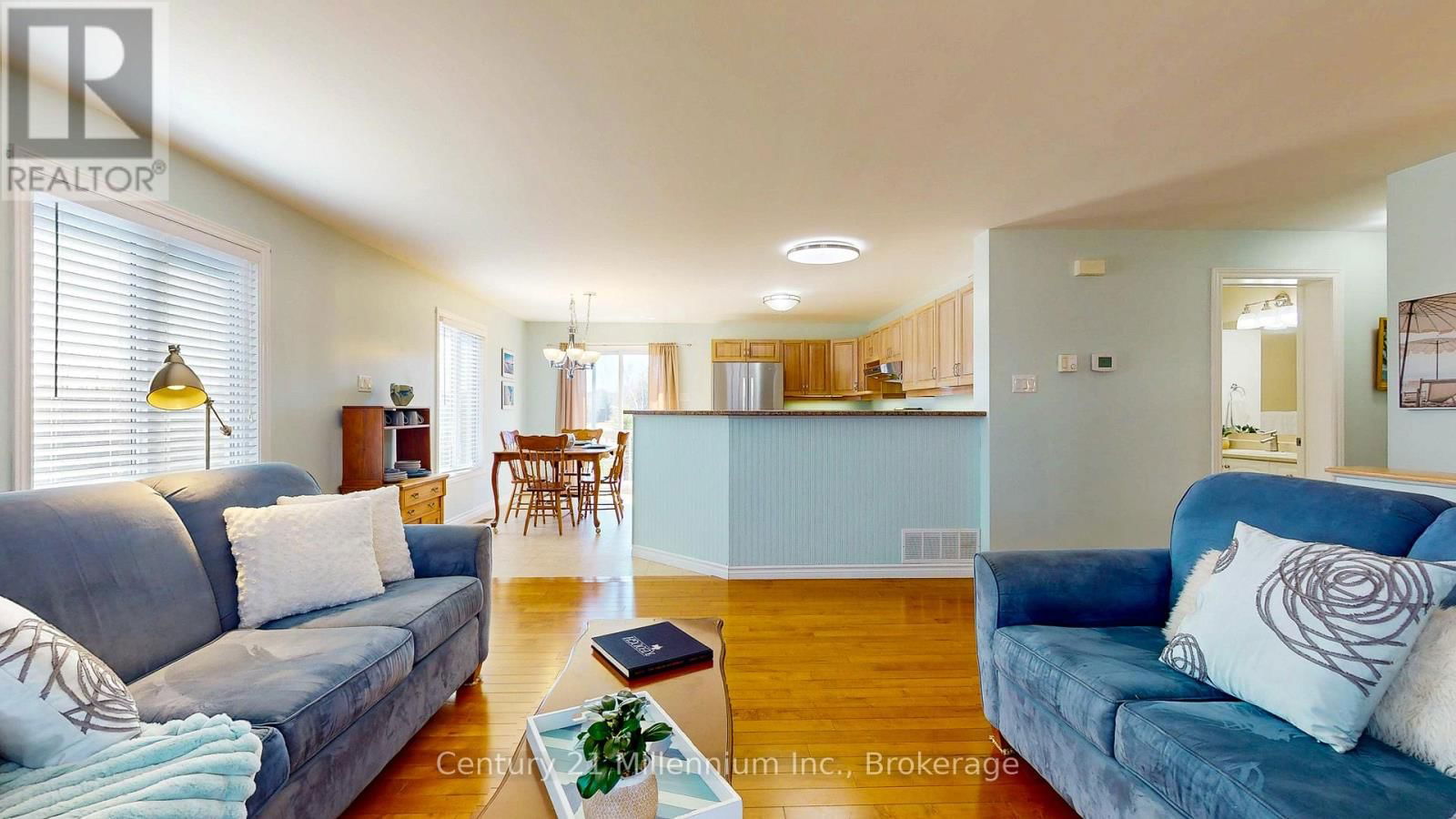 2 ST ANDREWS DRIVE Image 17