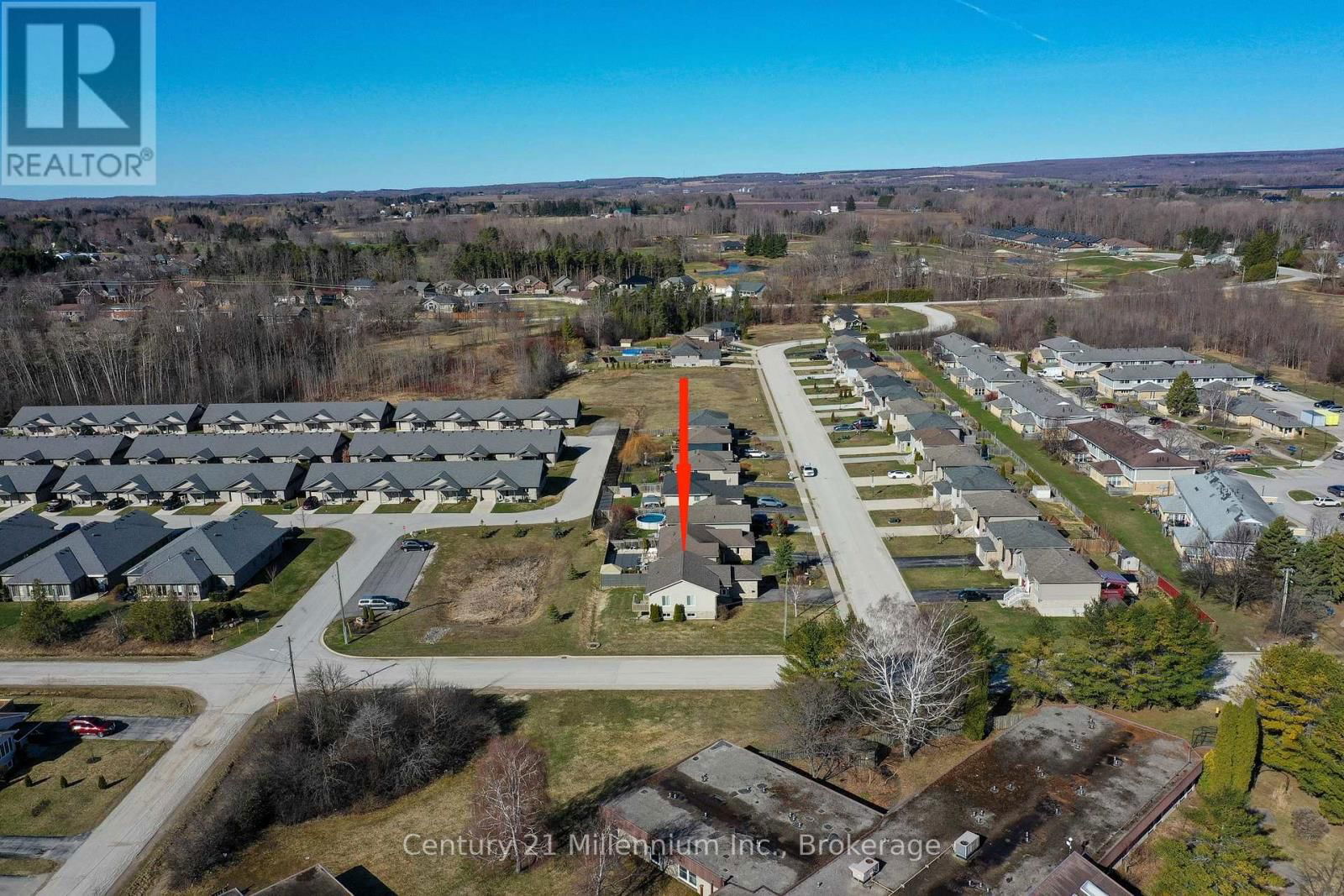 2 ST ANDREWS DRIVE Image 45
