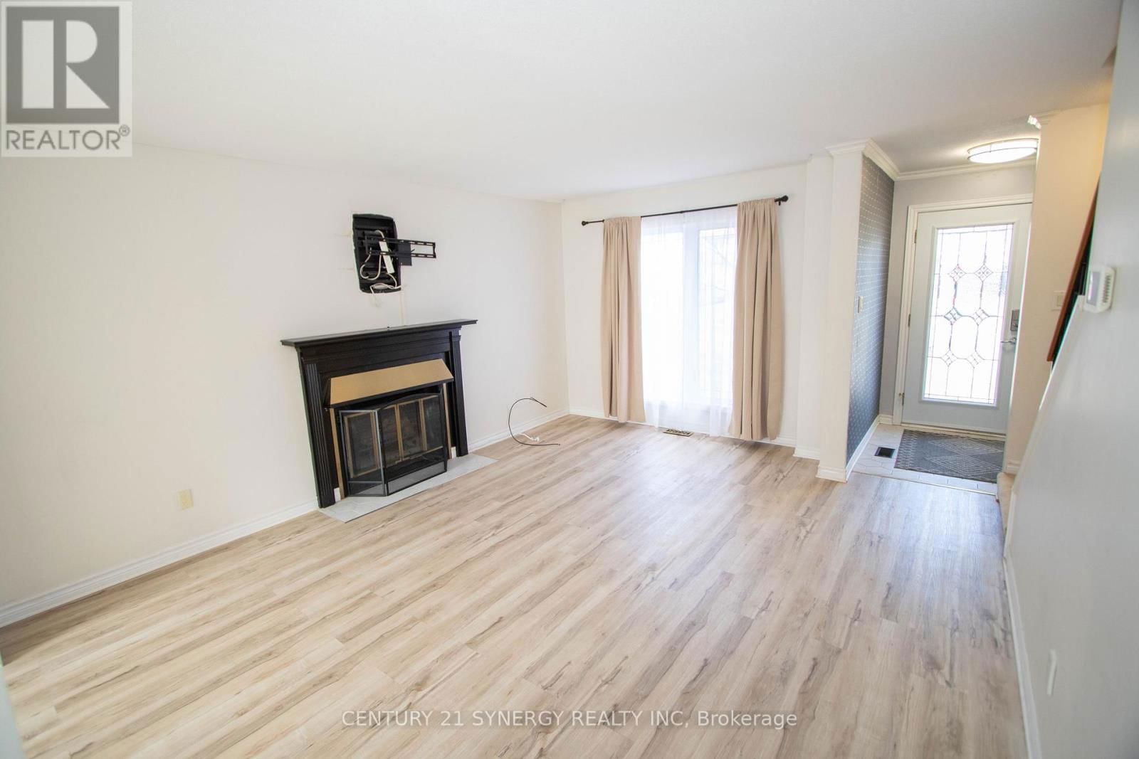 626 SIMONEAU WAY Image 11