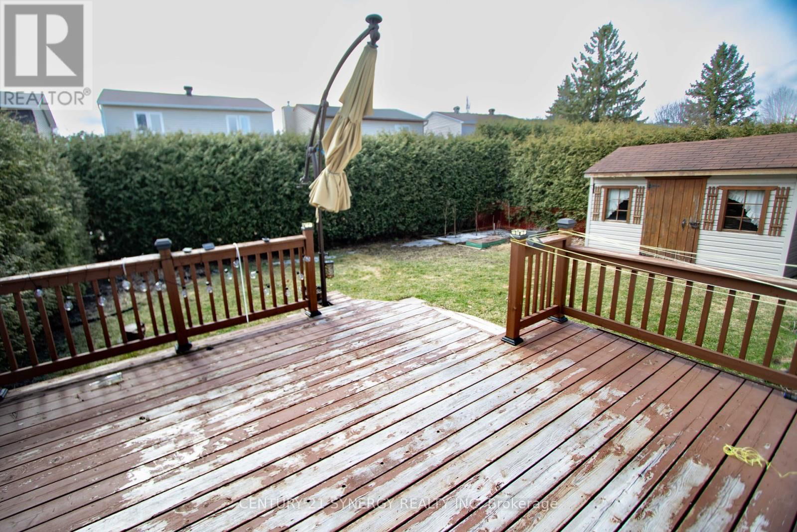 626 SIMONEAU WAY Image 29