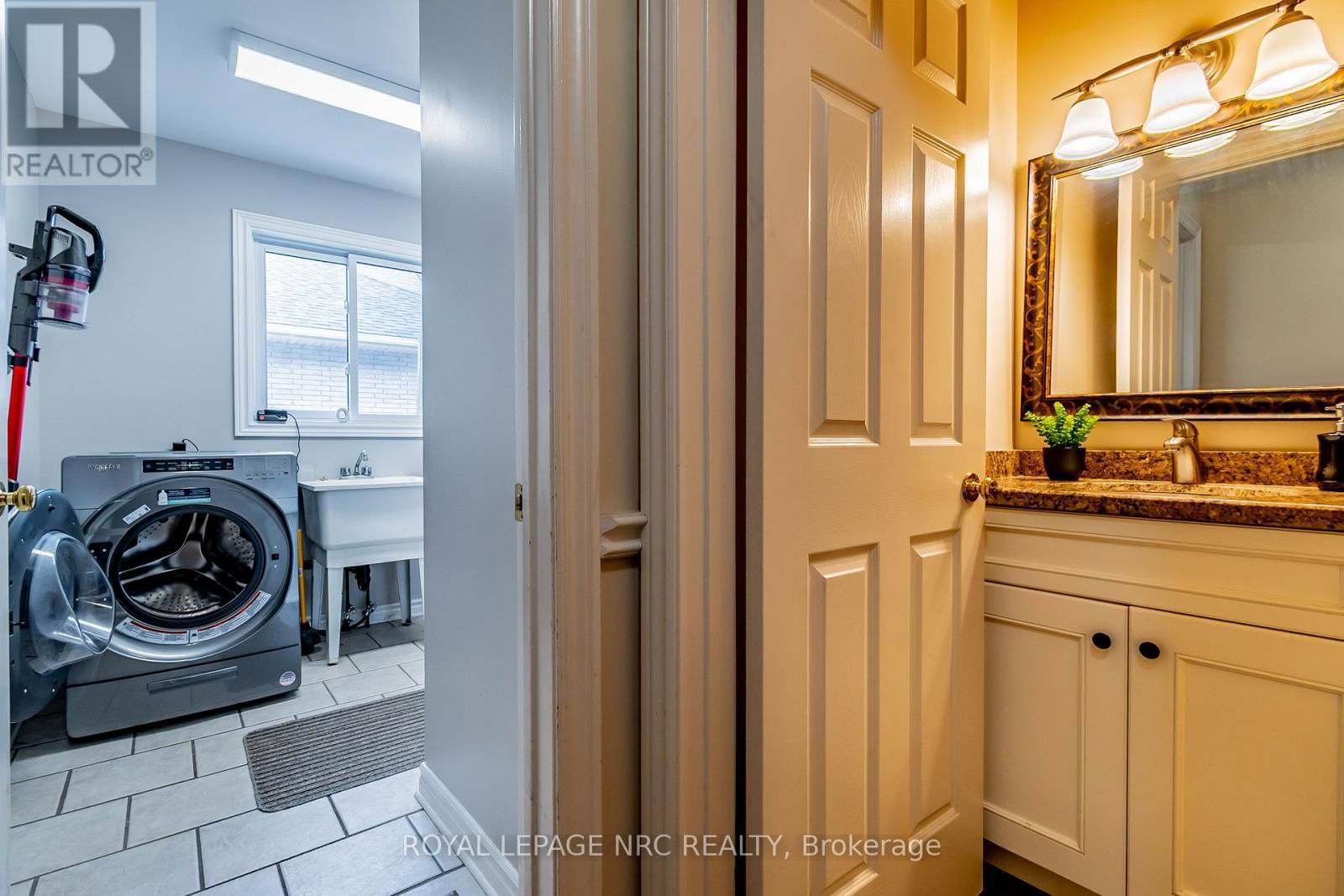 2675 MOUNTAINCREST AVENUE Image 22