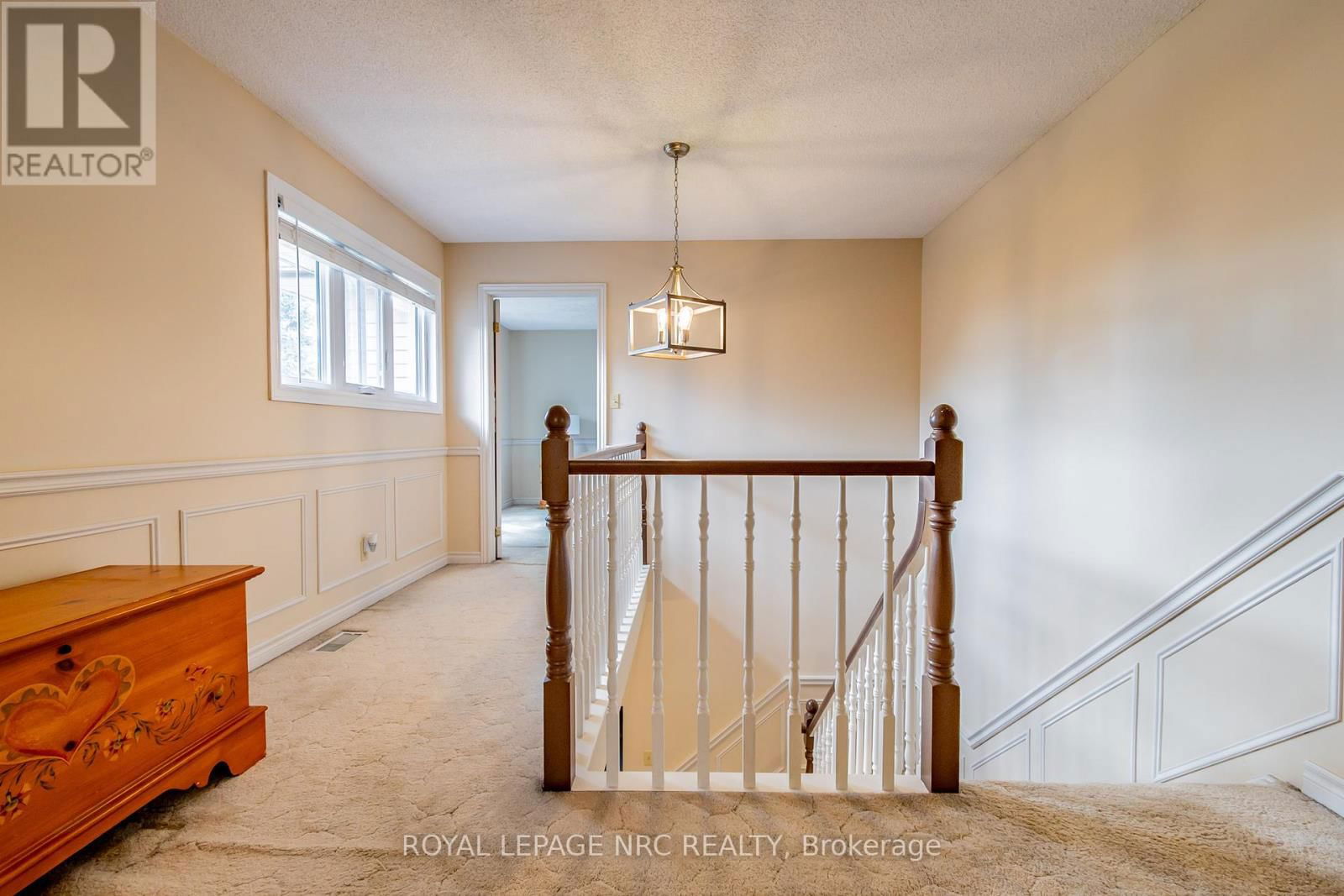 2675 MOUNTAINCREST AVENUE Image 24