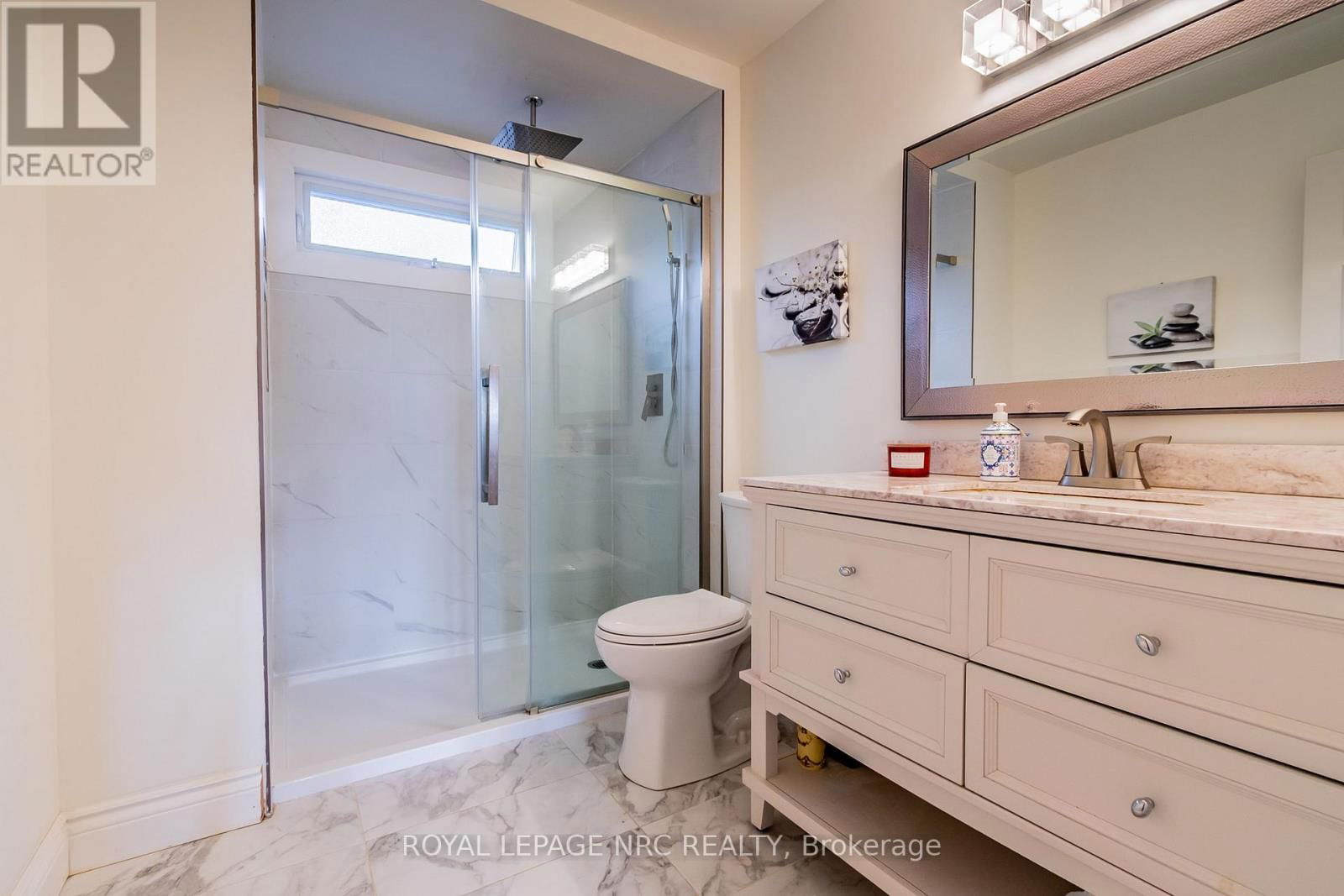 2675 MOUNTAINCREST AVENUE Image 35