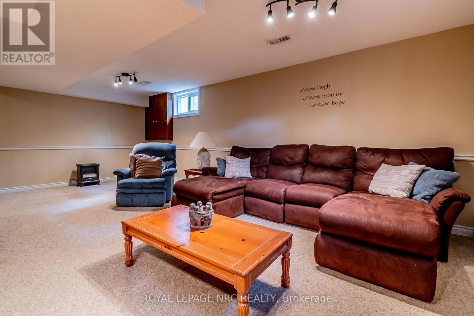 2675 MOUNTAINCREST AVENUE Image 39