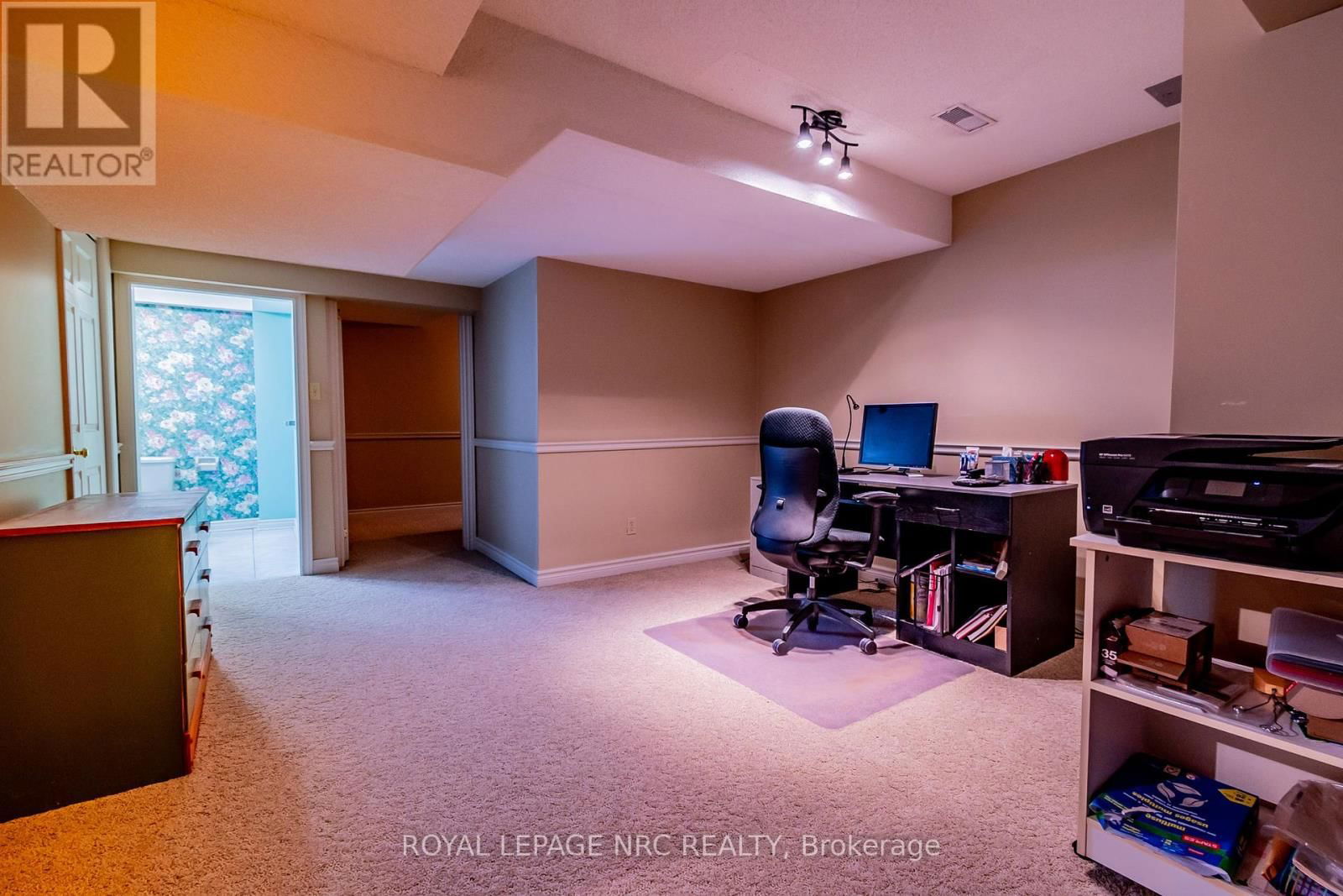 2675 MOUNTAINCREST AVENUE Image 41