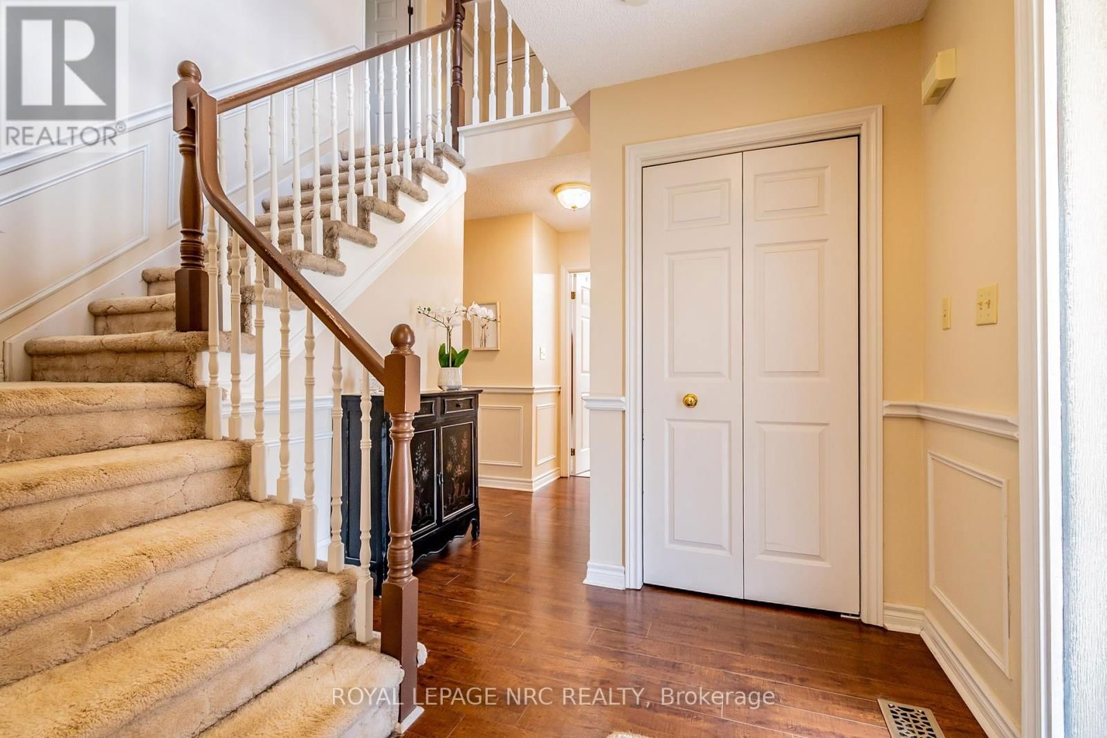 2675 MOUNTAINCREST AVENUE Image 6