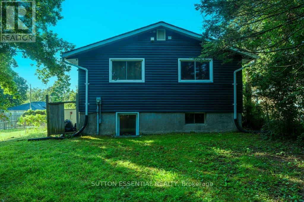 64 WOODSTONE CRESCENT Image 22