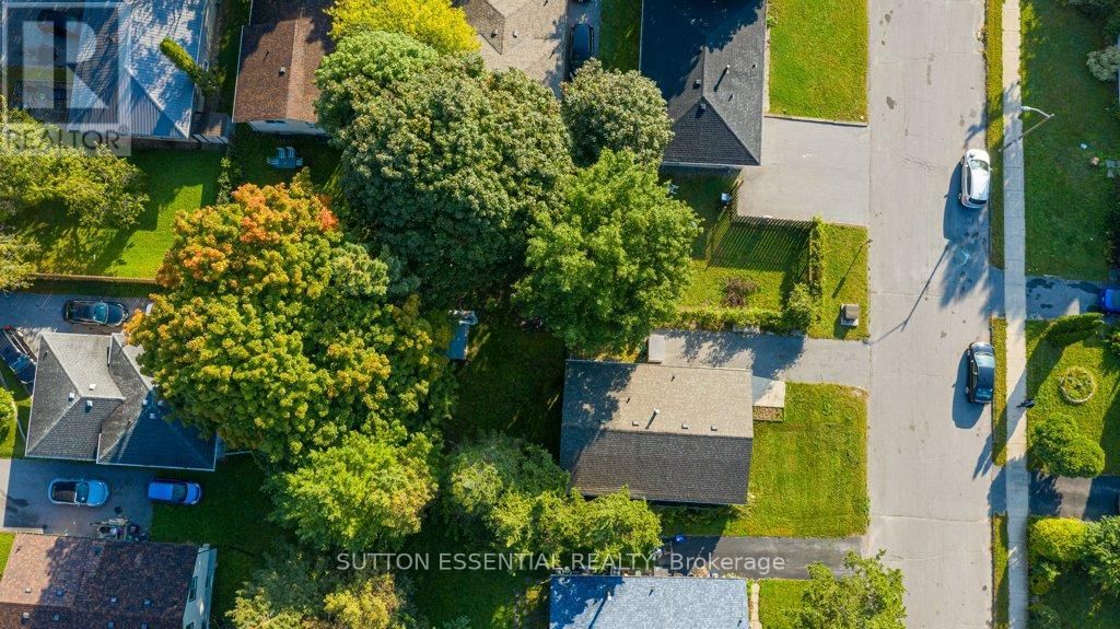 64 WOODSTONE CRESCENT Image 27
