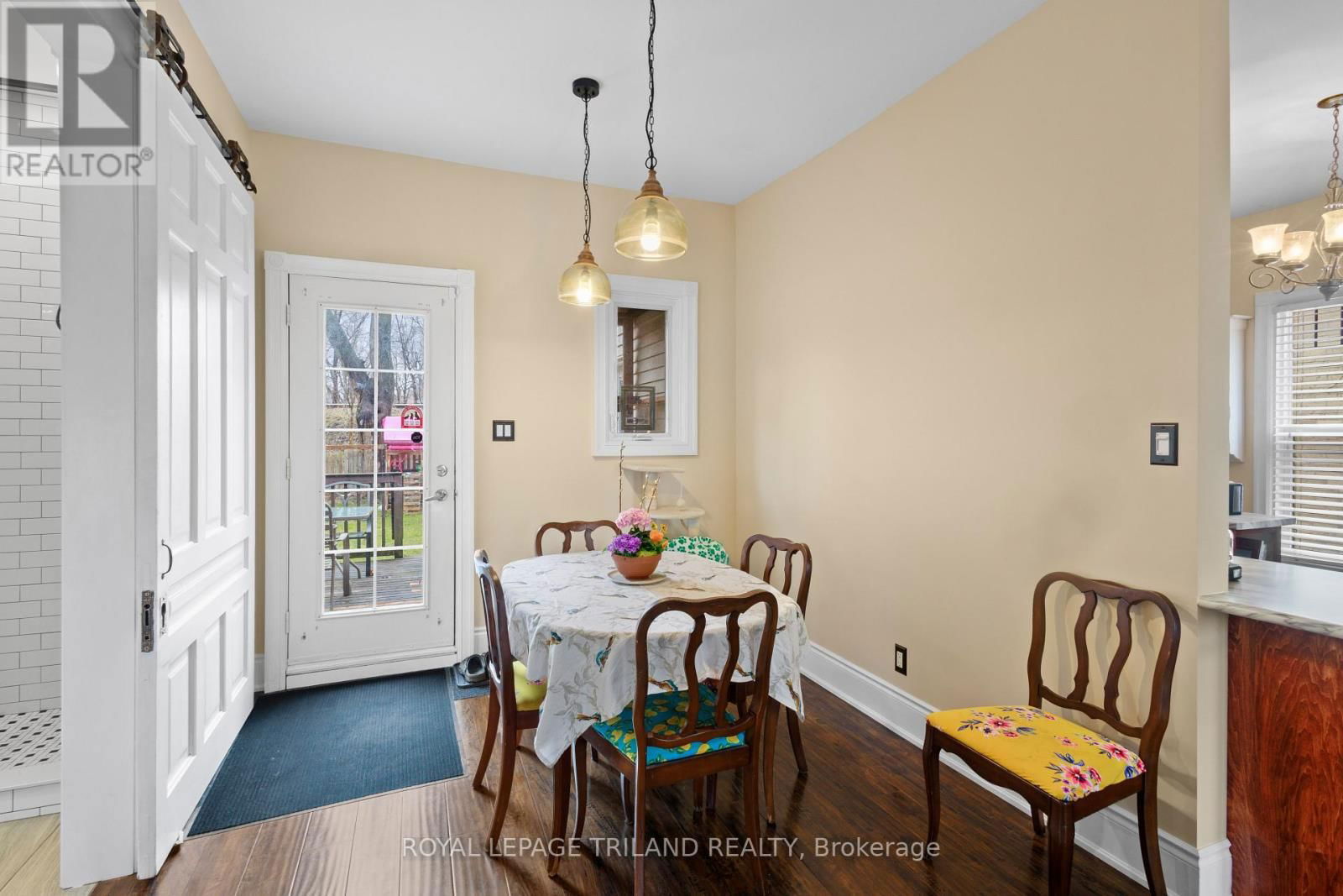 98 STANLEY STREET Image 12