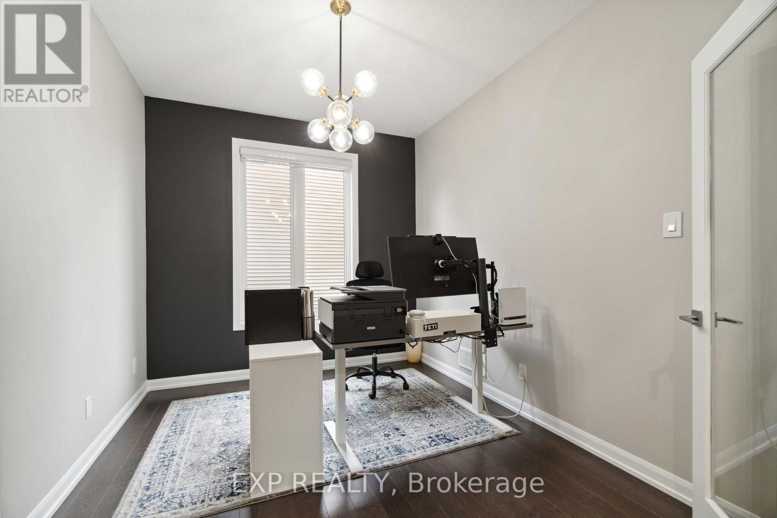 334 STERLING AVENUE Image 11