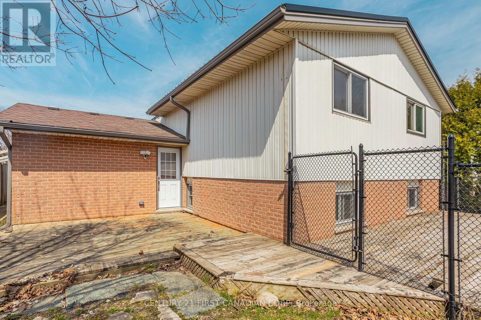 40 BEXHILL DRIVE Image 32
