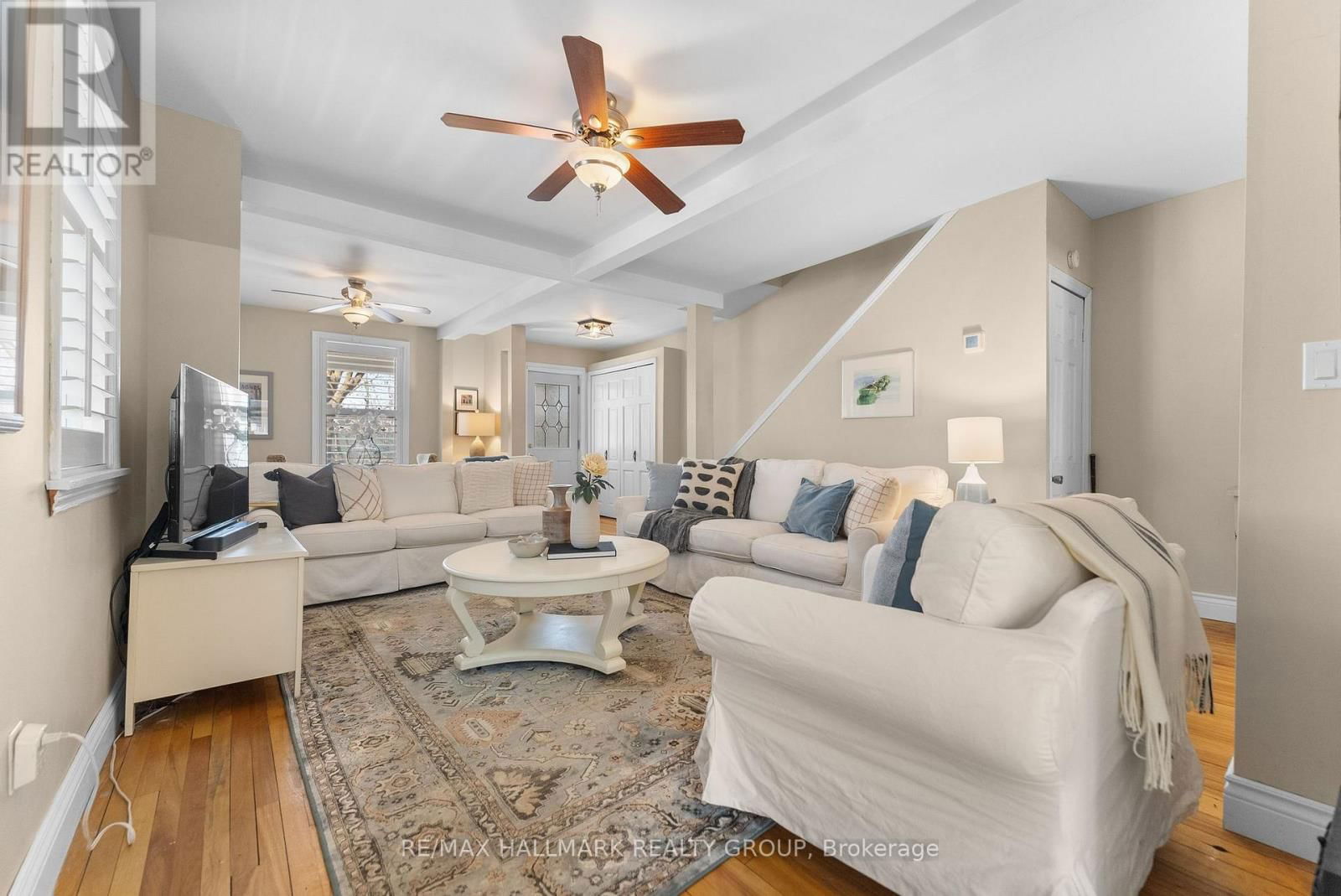 528 LOWER BYRON AVENUE Image 20