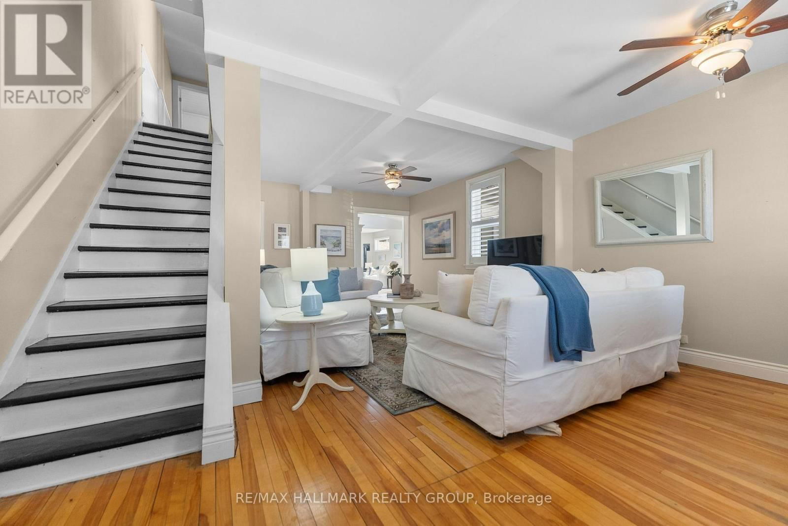 528 LOWER BYRON AVENUE Image 23