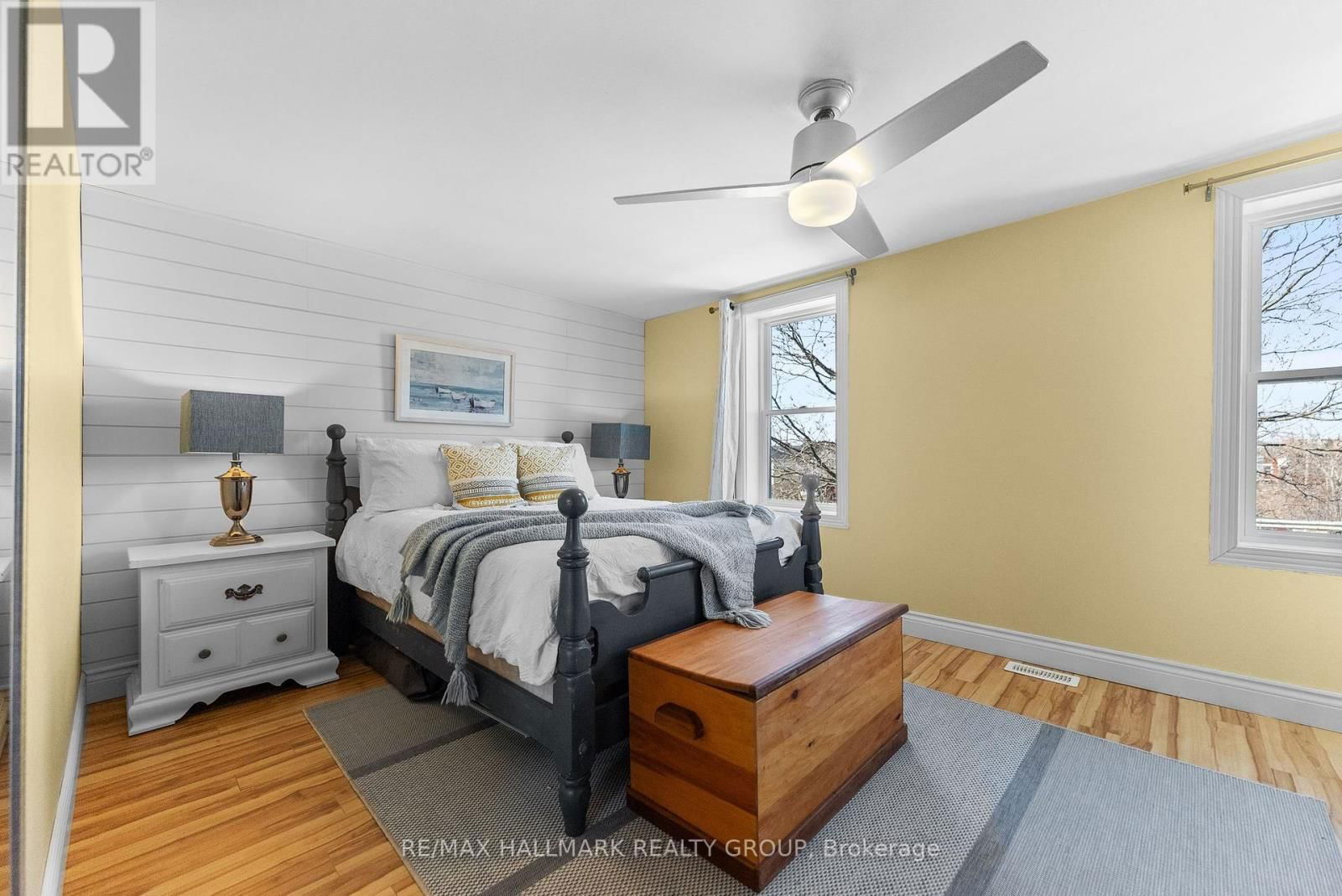 528 LOWER BYRON AVENUE Image 31