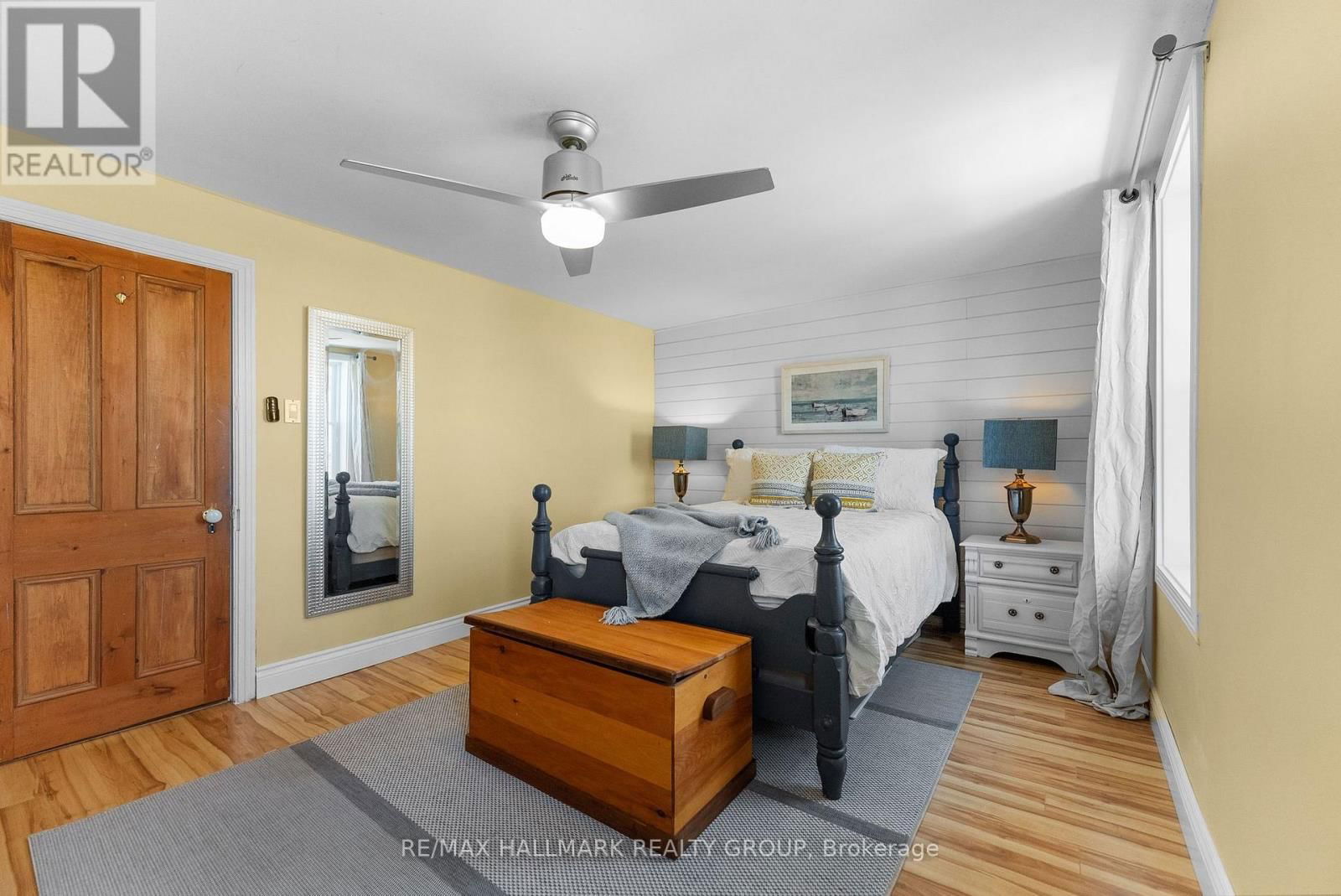 528 LOWER BYRON AVENUE Image 32