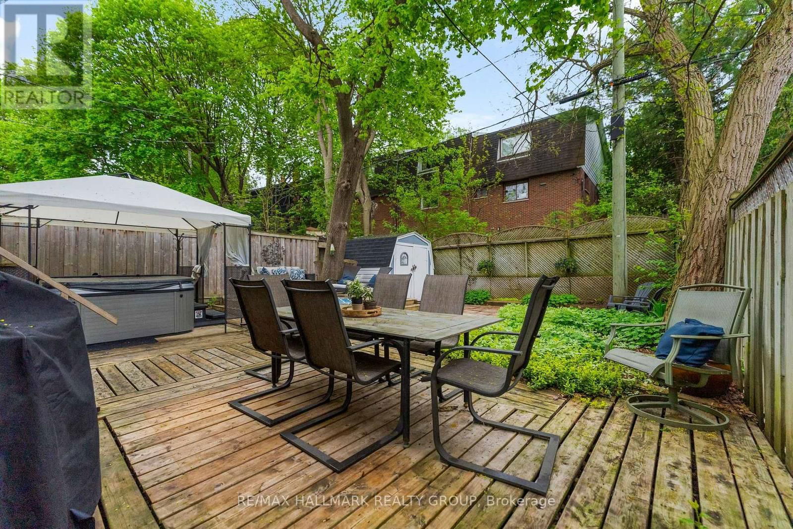 528 LOWER BYRON AVENUE Image 39
