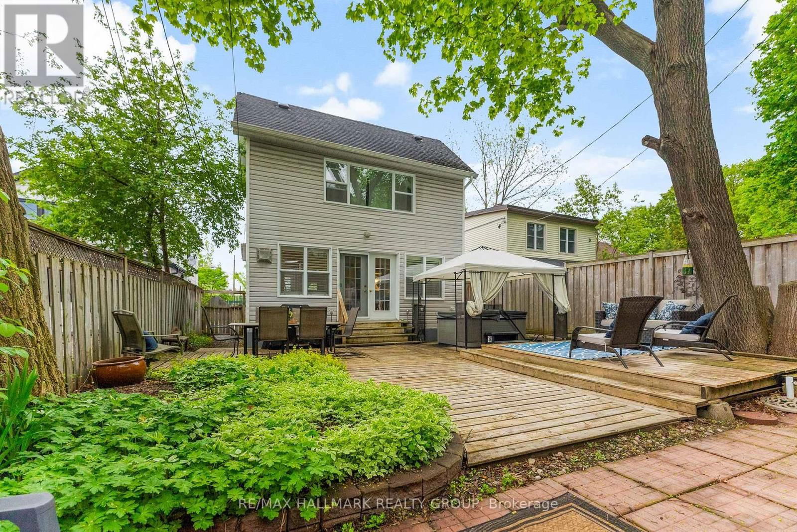 528 LOWER BYRON AVENUE Image 42