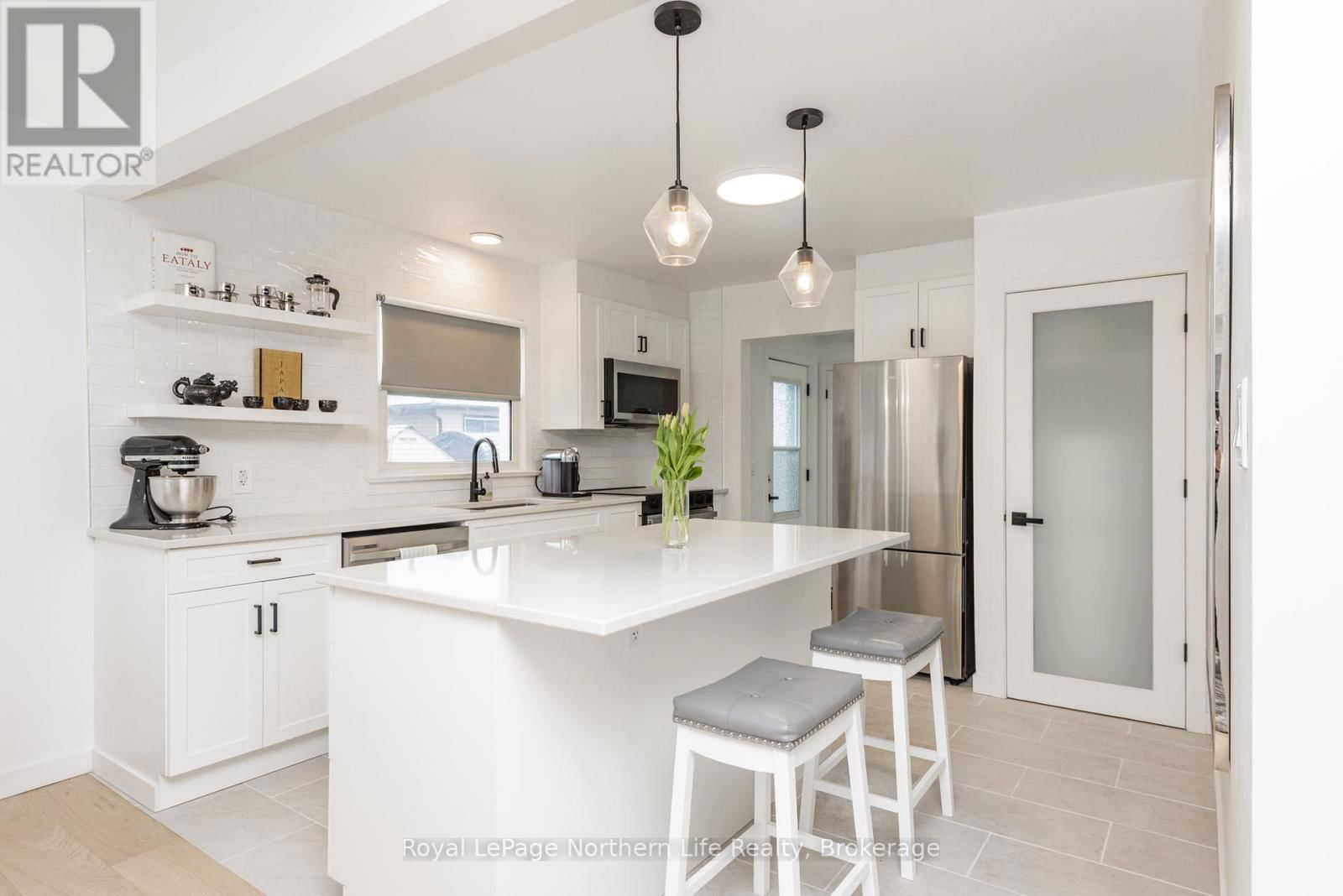 1125 JANE STREET SOUTHWEST Image 14
