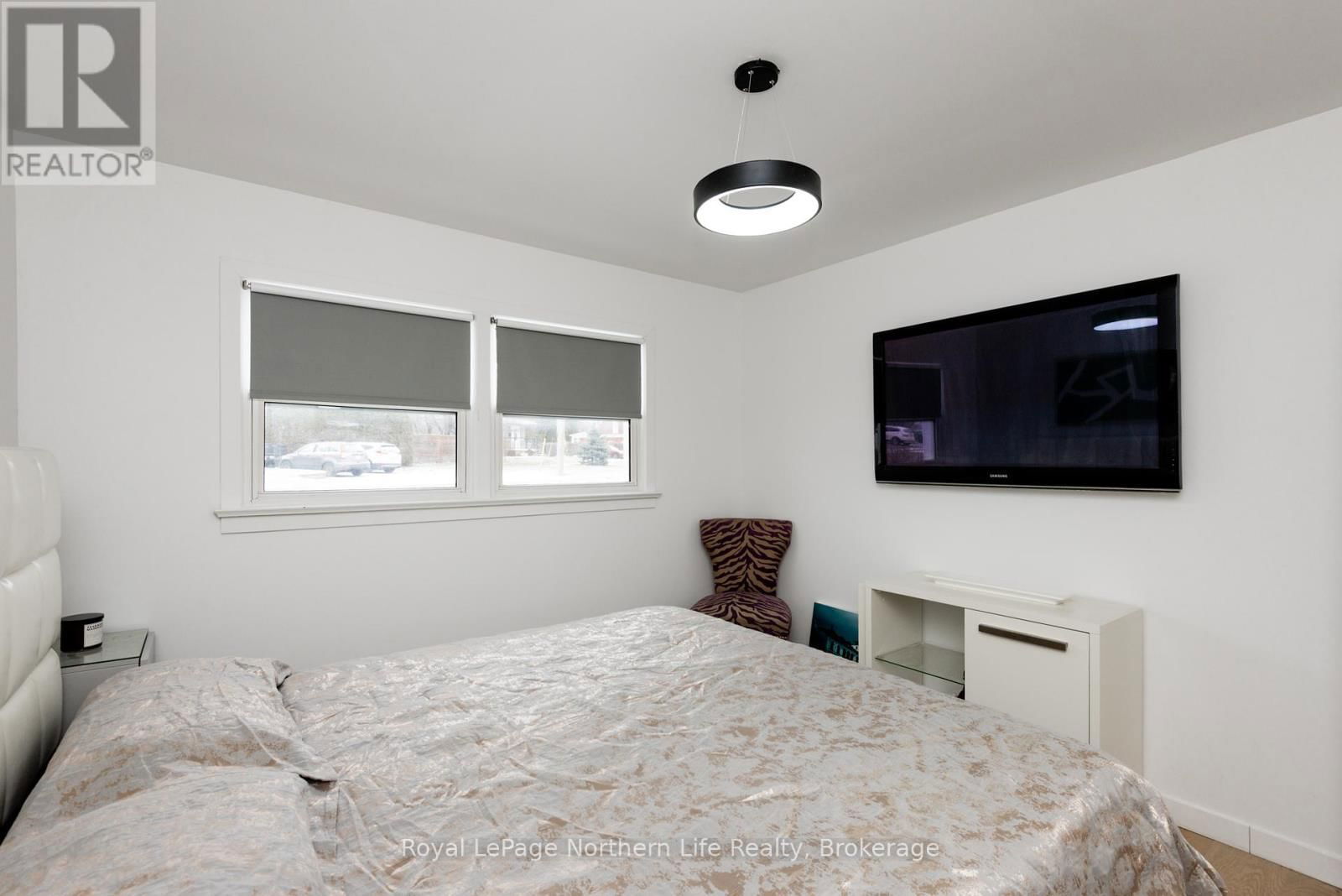 1125 JANE STREET SOUTHWEST Image 26