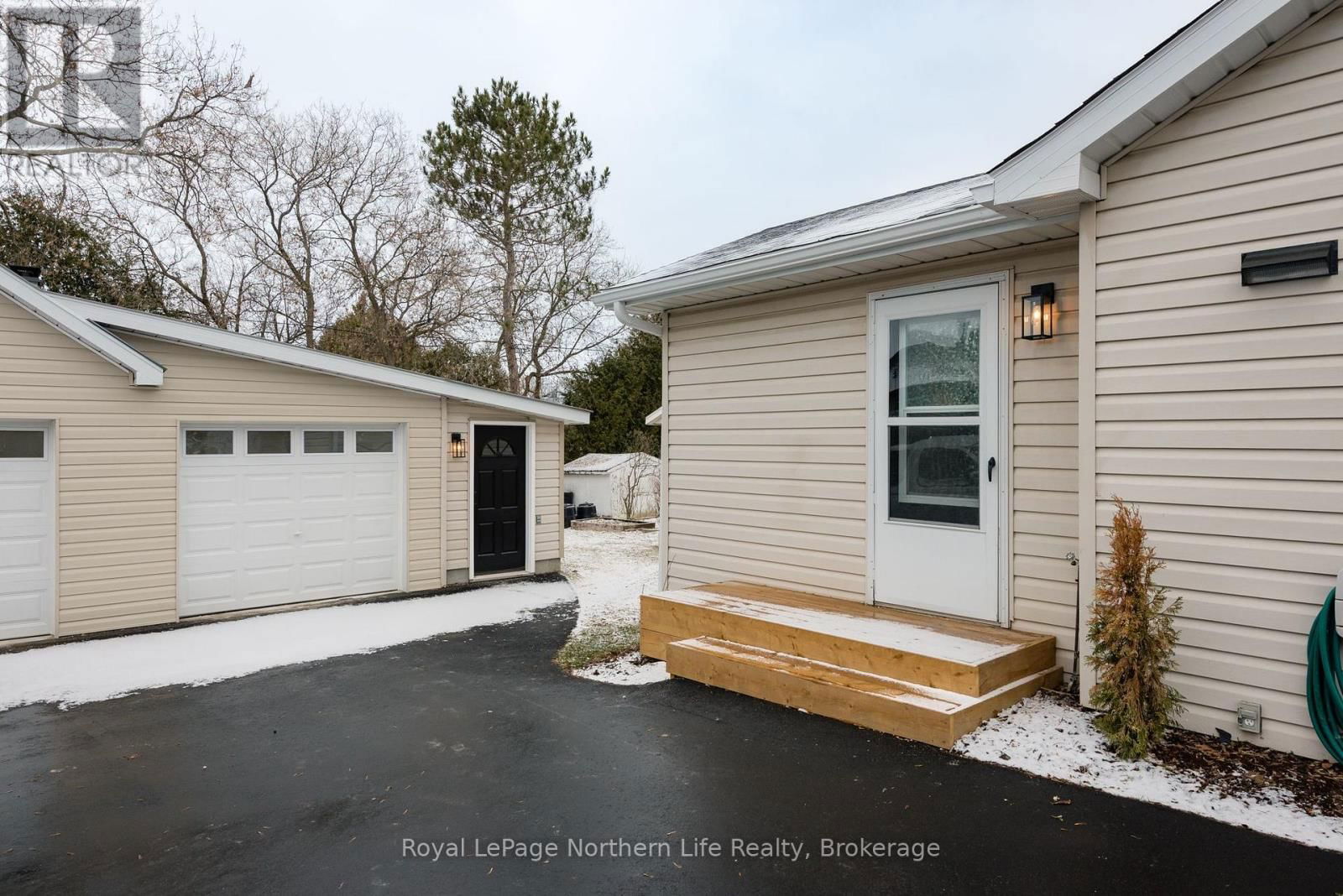 1125 JANE STREET SOUTHWEST Image 39