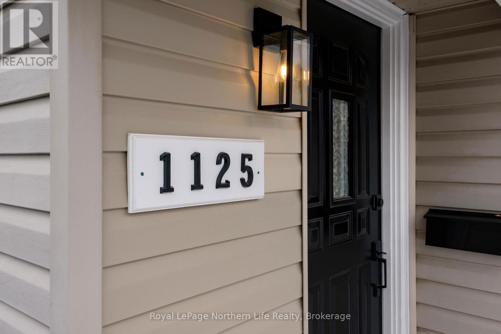 1125 JANE STREET SOUTHWEST Image 4