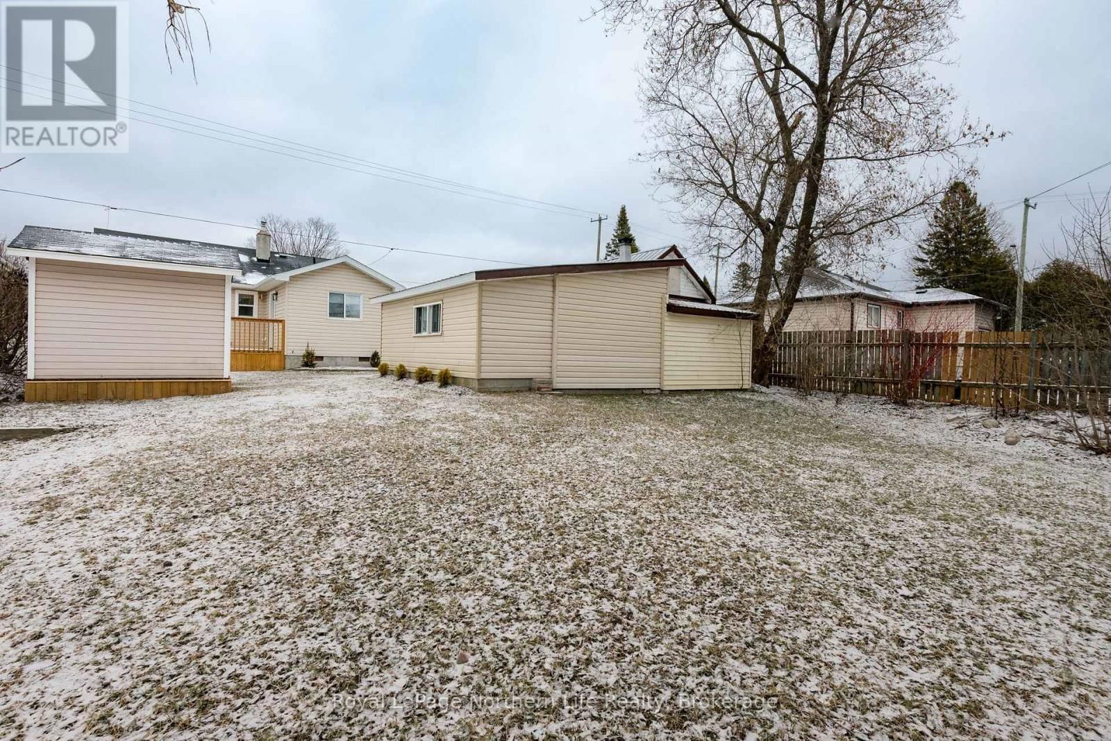 1125 JANE STREET SOUTHWEST Image 43