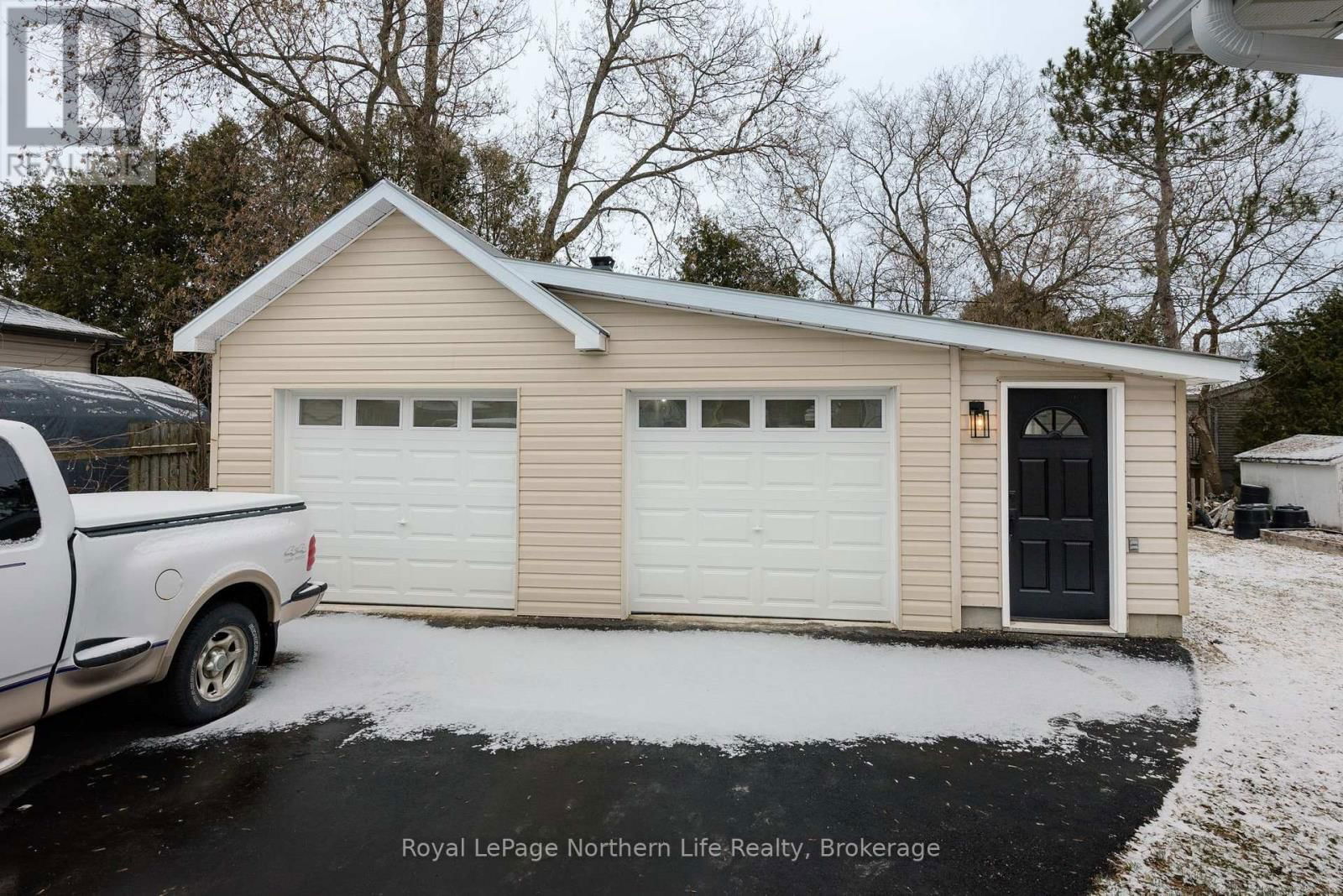 1125 JANE STREET SOUTHWEST Image 44