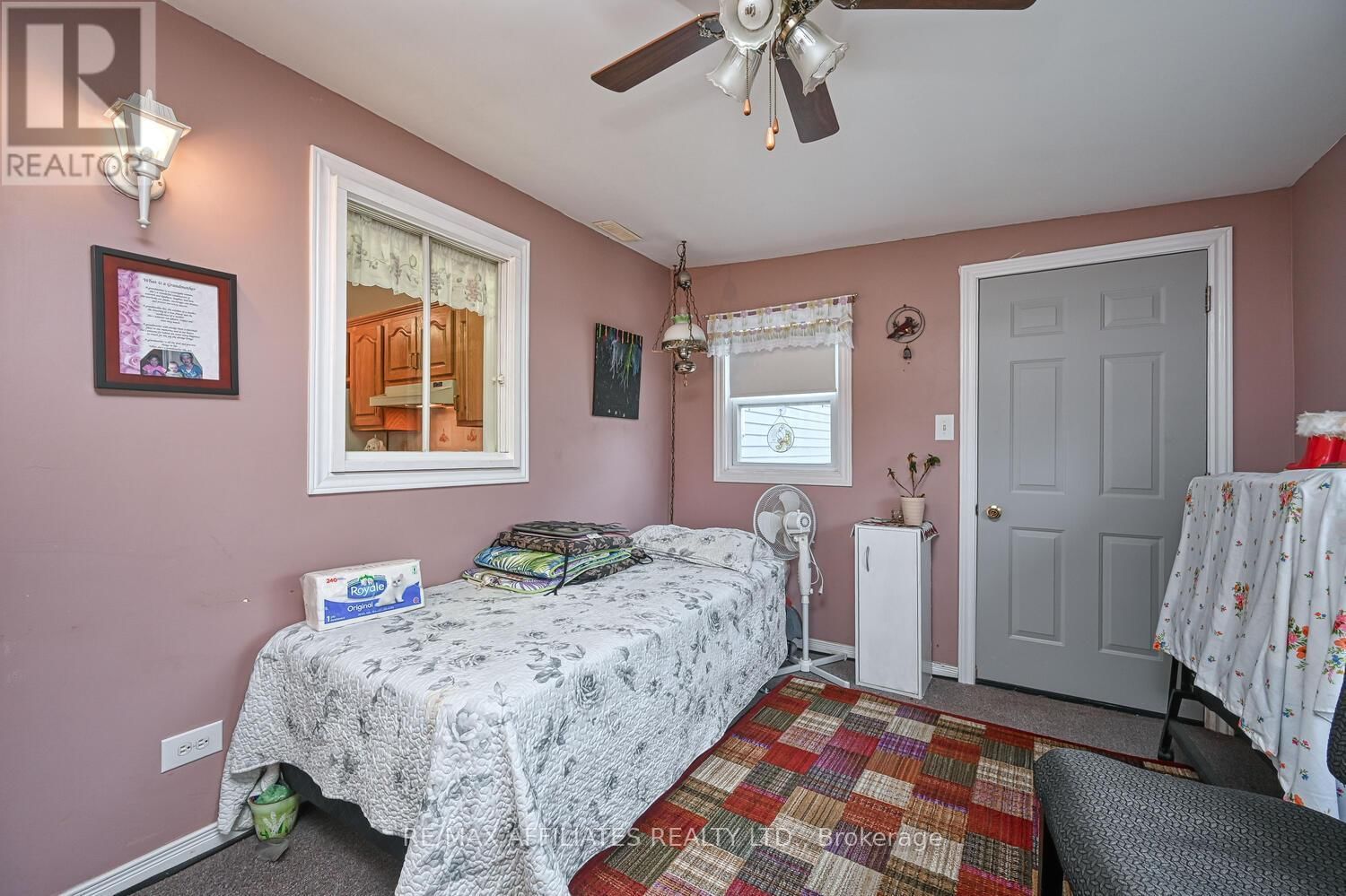 4 OTTERDALE CRESCENT Image 31