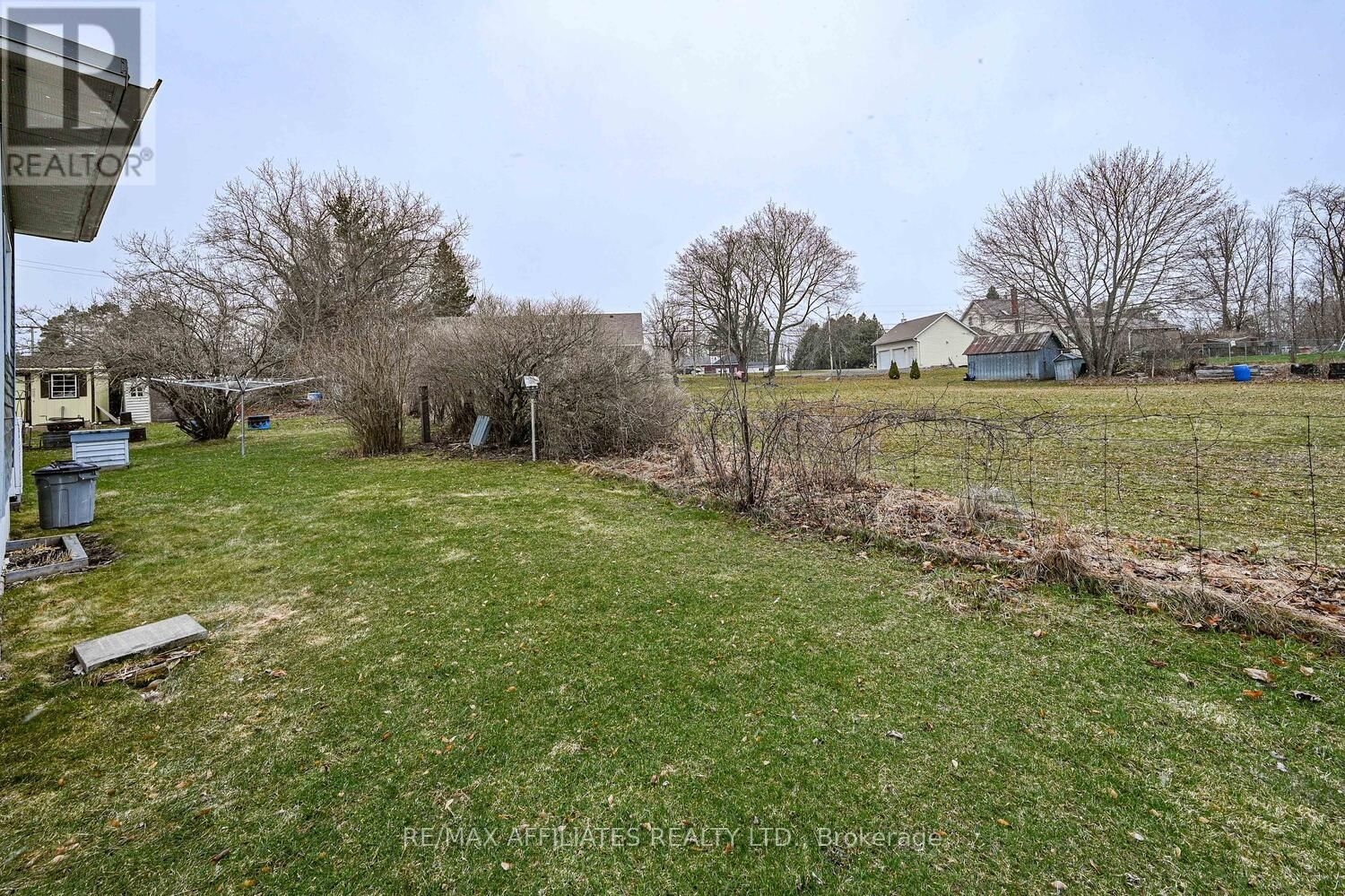 4 OTTERDALE CRESCENT Image 35
