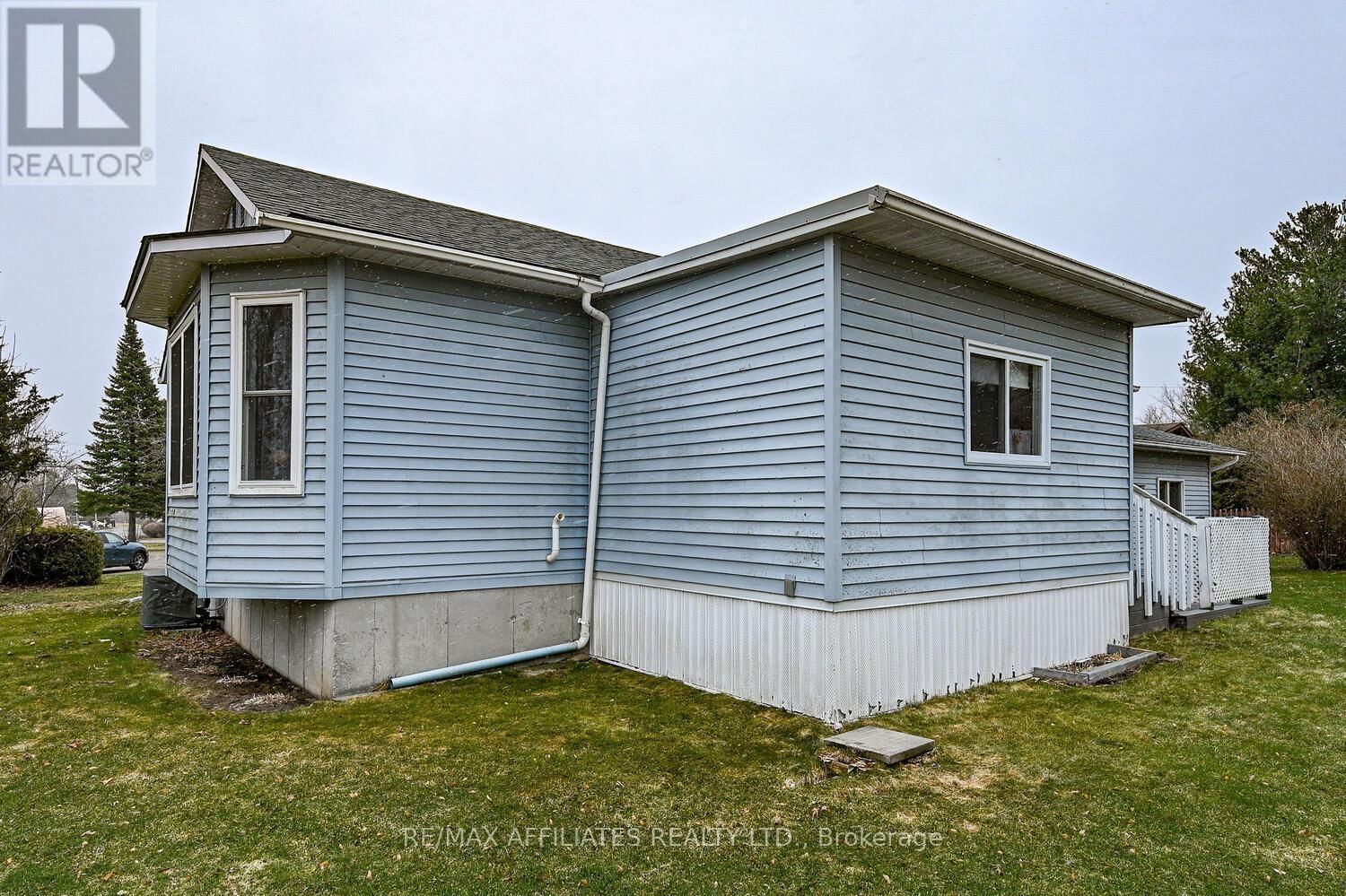 4 OTTERDALE CRESCENT Image 36