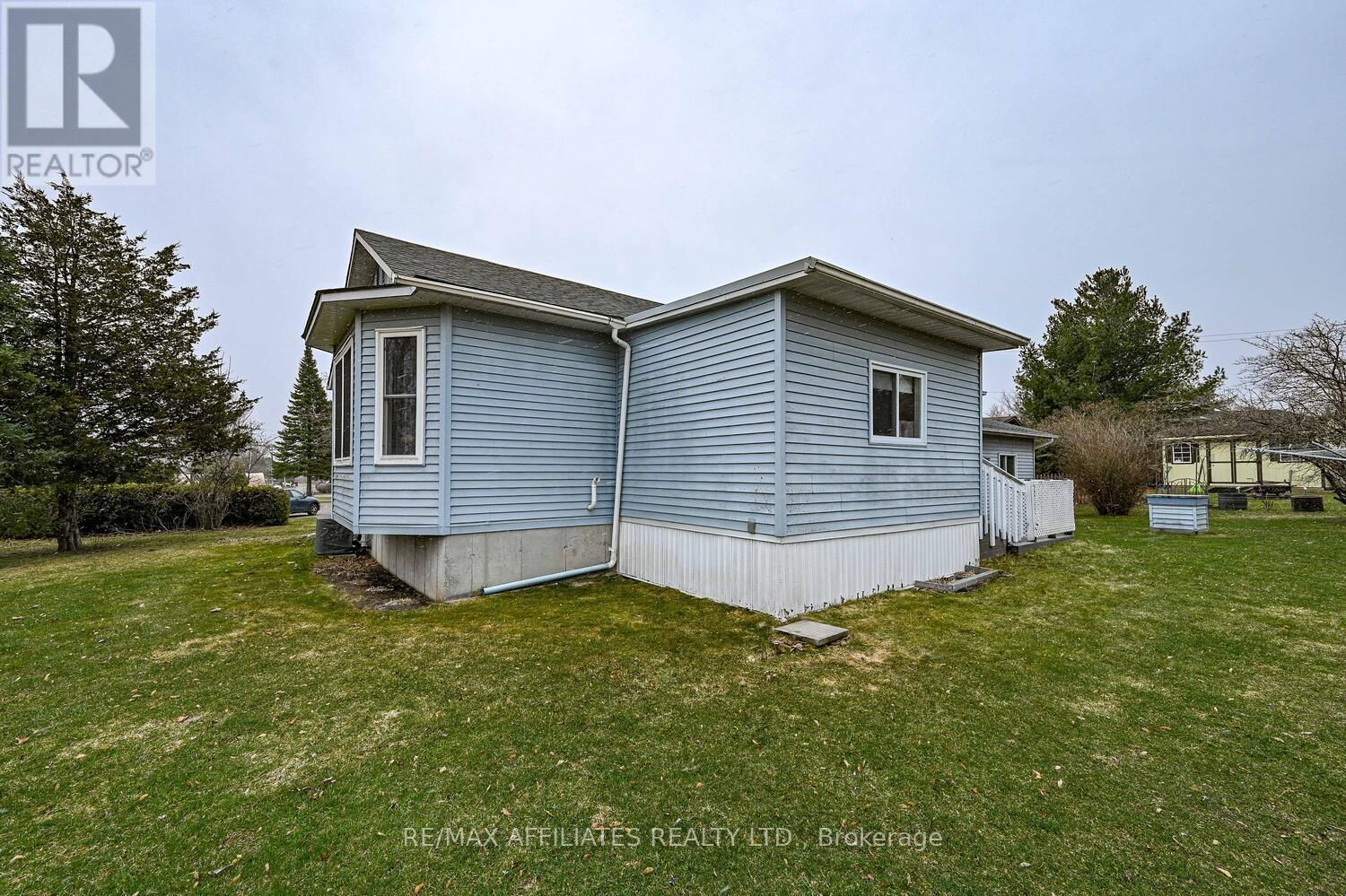 4 OTTERDALE CRESCENT Image 37