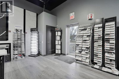 Commercial for Rent in Canada