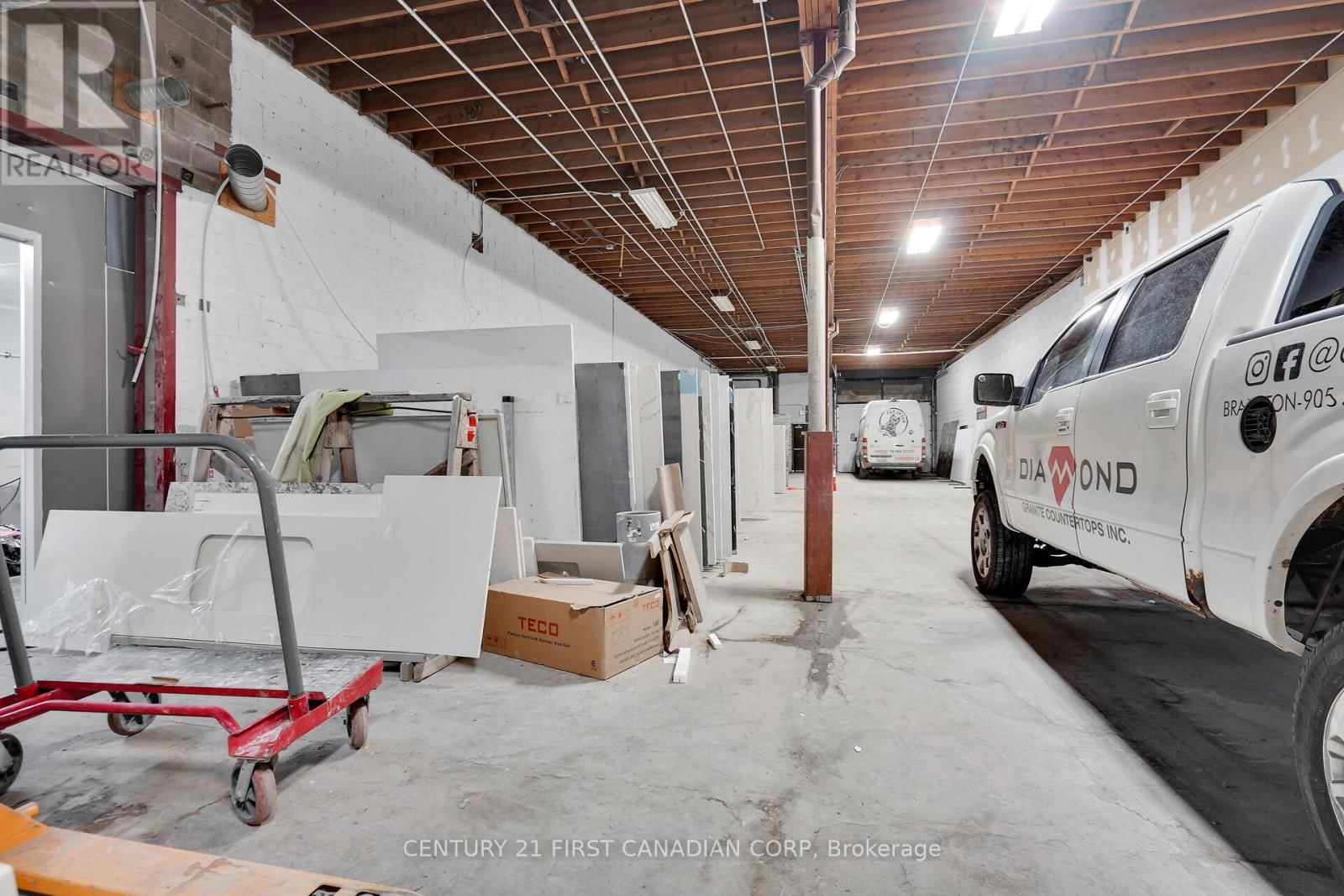 549 FIRST STREET Image 16