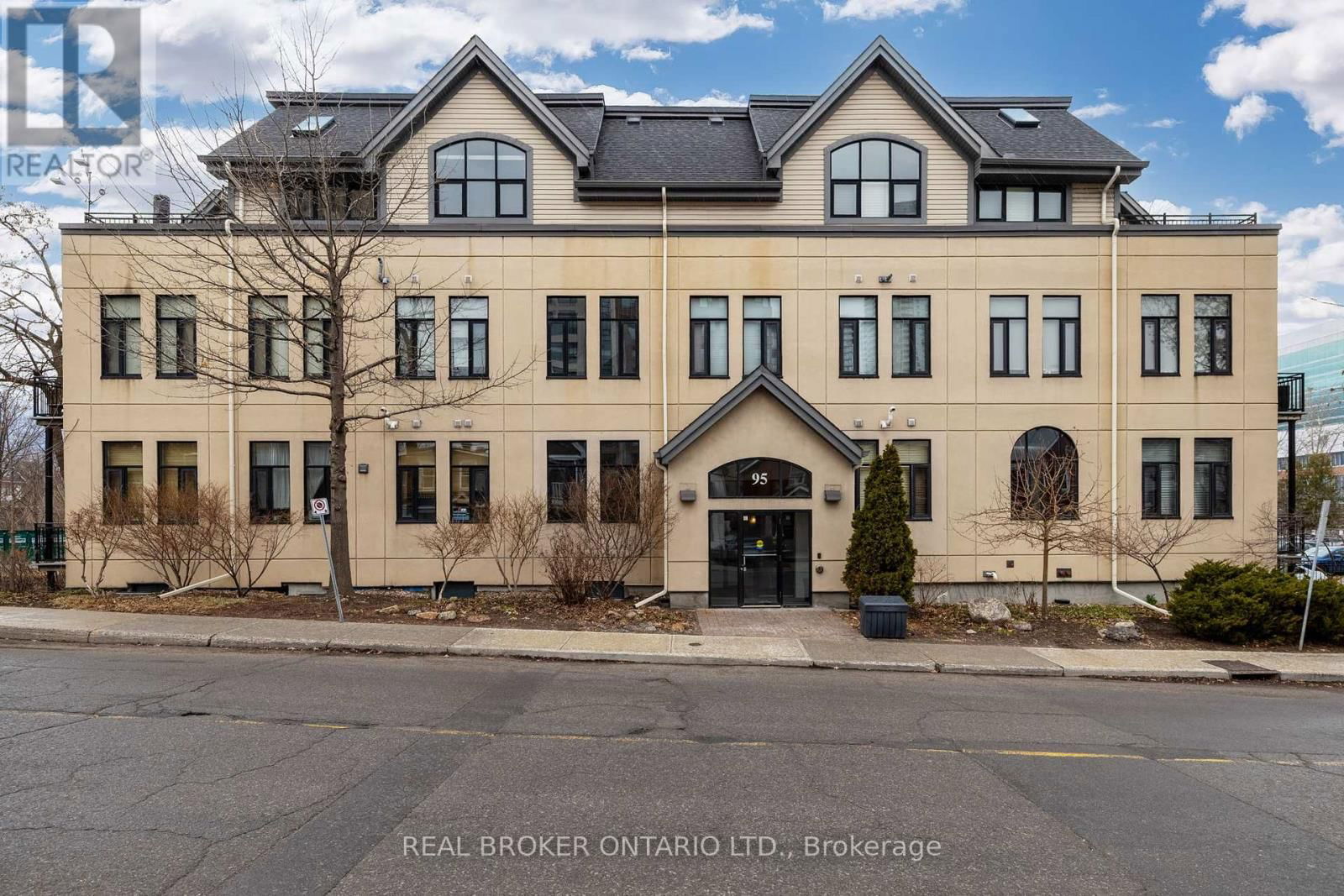 209 - 95 BEECH STREET Image 1