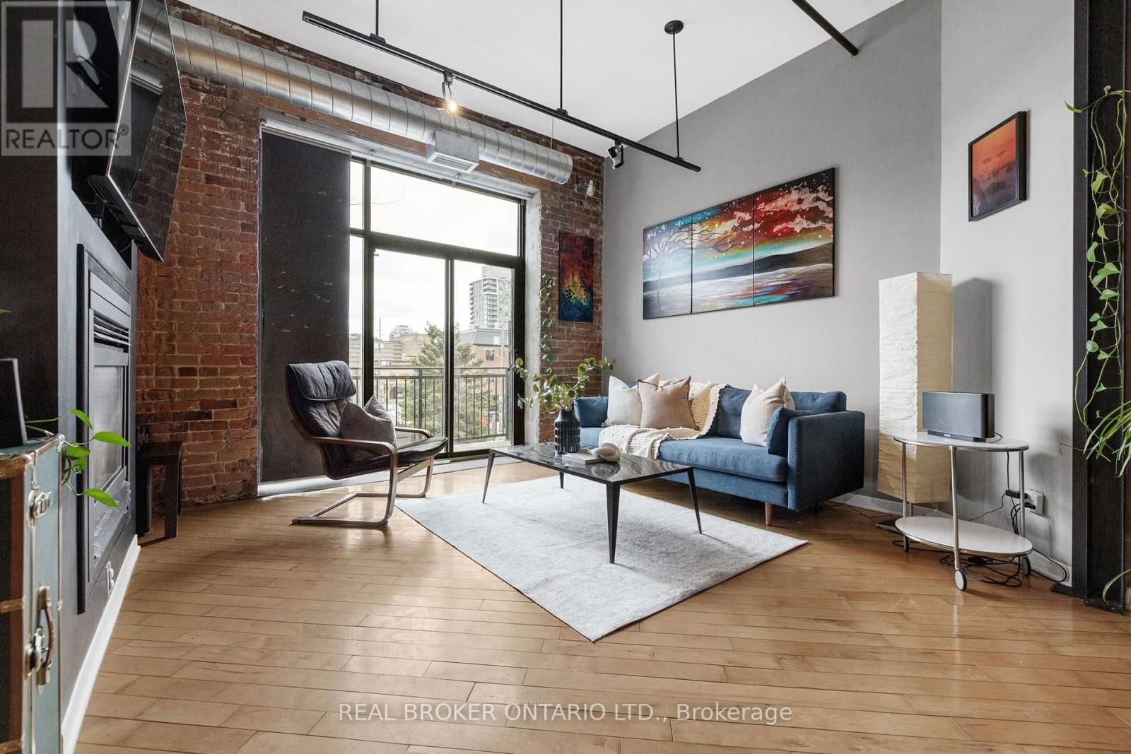 209 - 95 BEECH STREET Image 6
