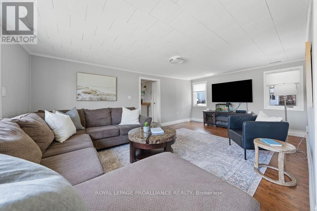 657 49 HIGHWAY Image 18