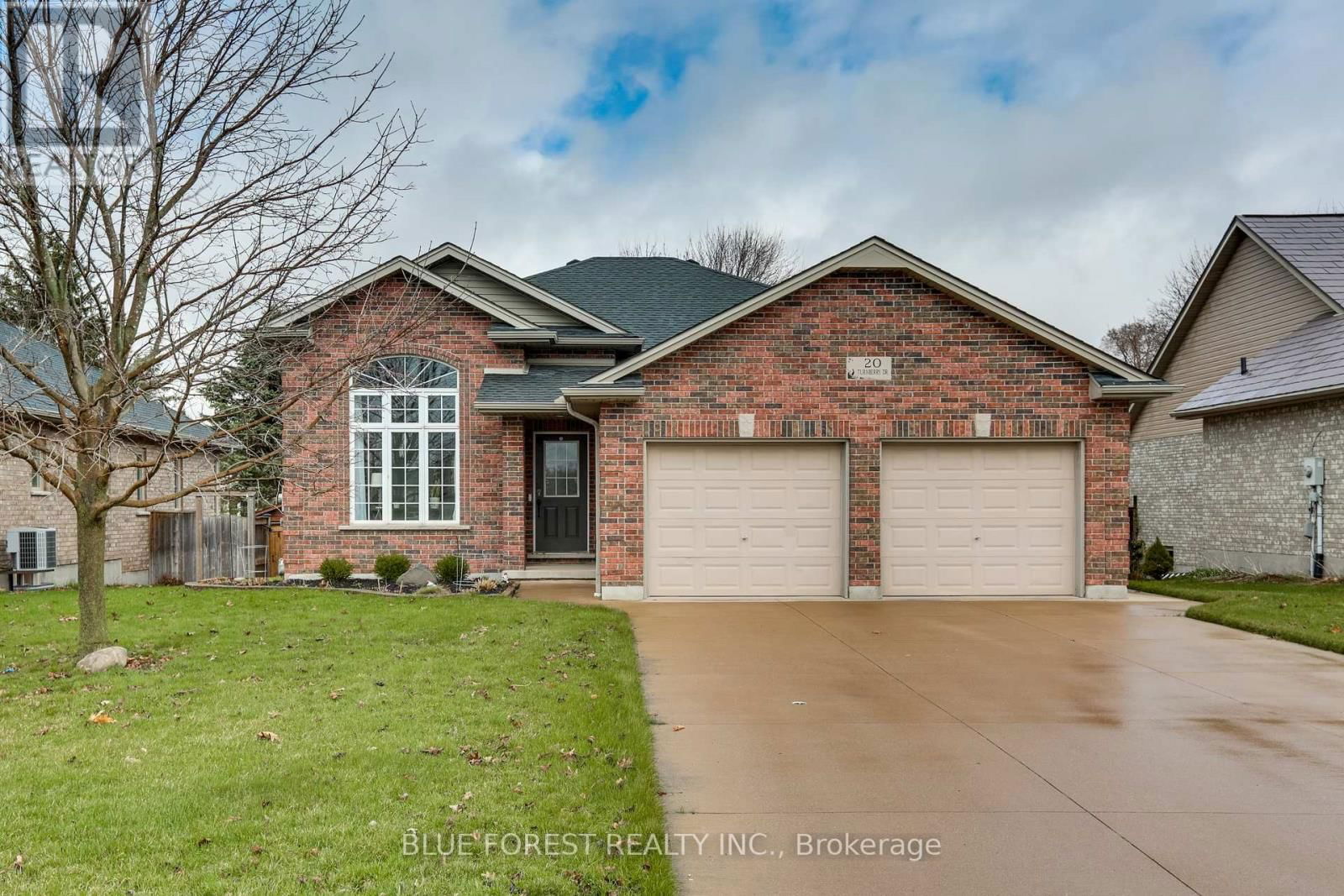 20 TURNBERRY DRIVE Image 1