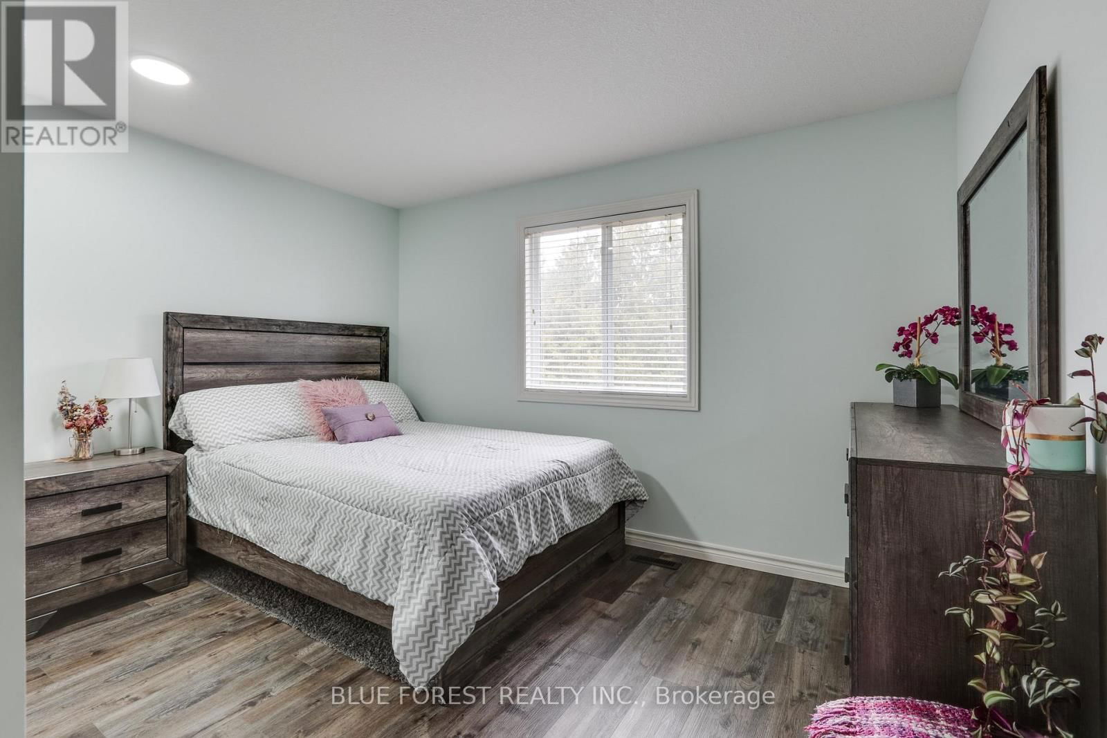 20 TURNBERRY DRIVE Image 16