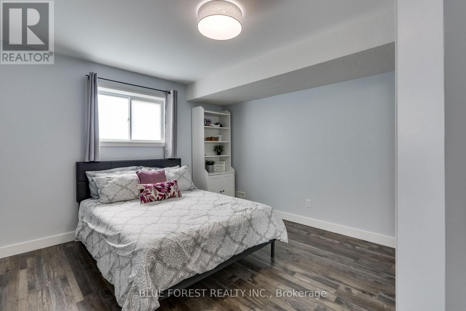 20 TURNBERRY DRIVE Image 25