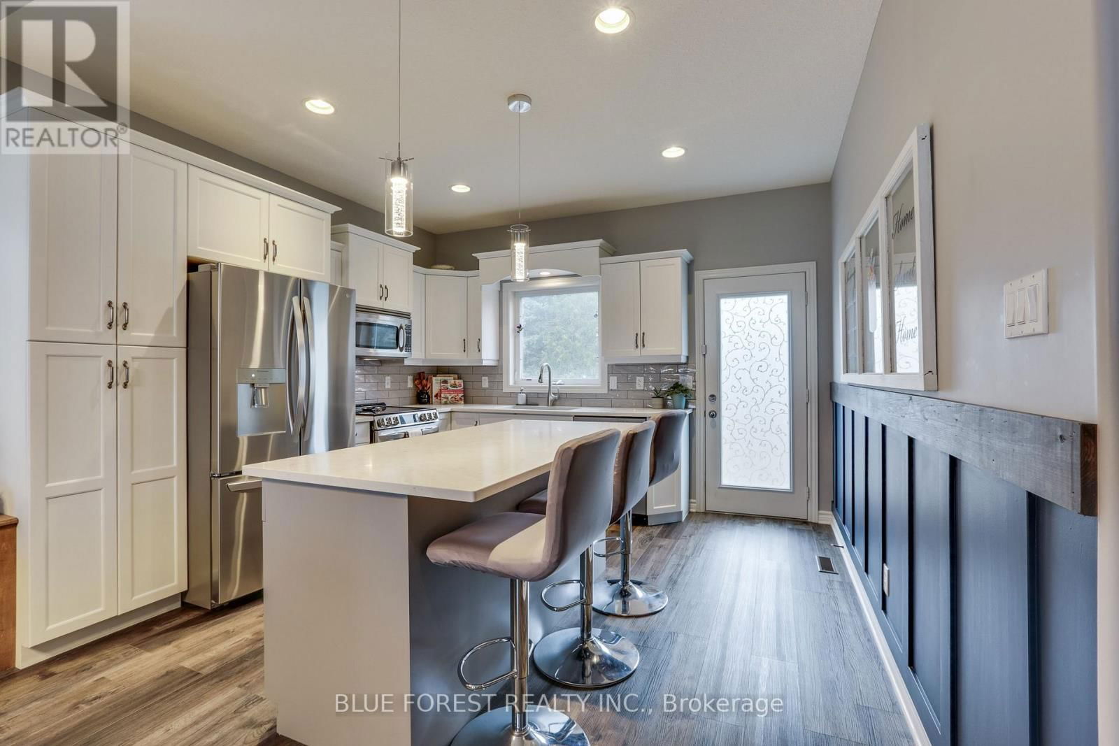 20 TURNBERRY DRIVE Image 8