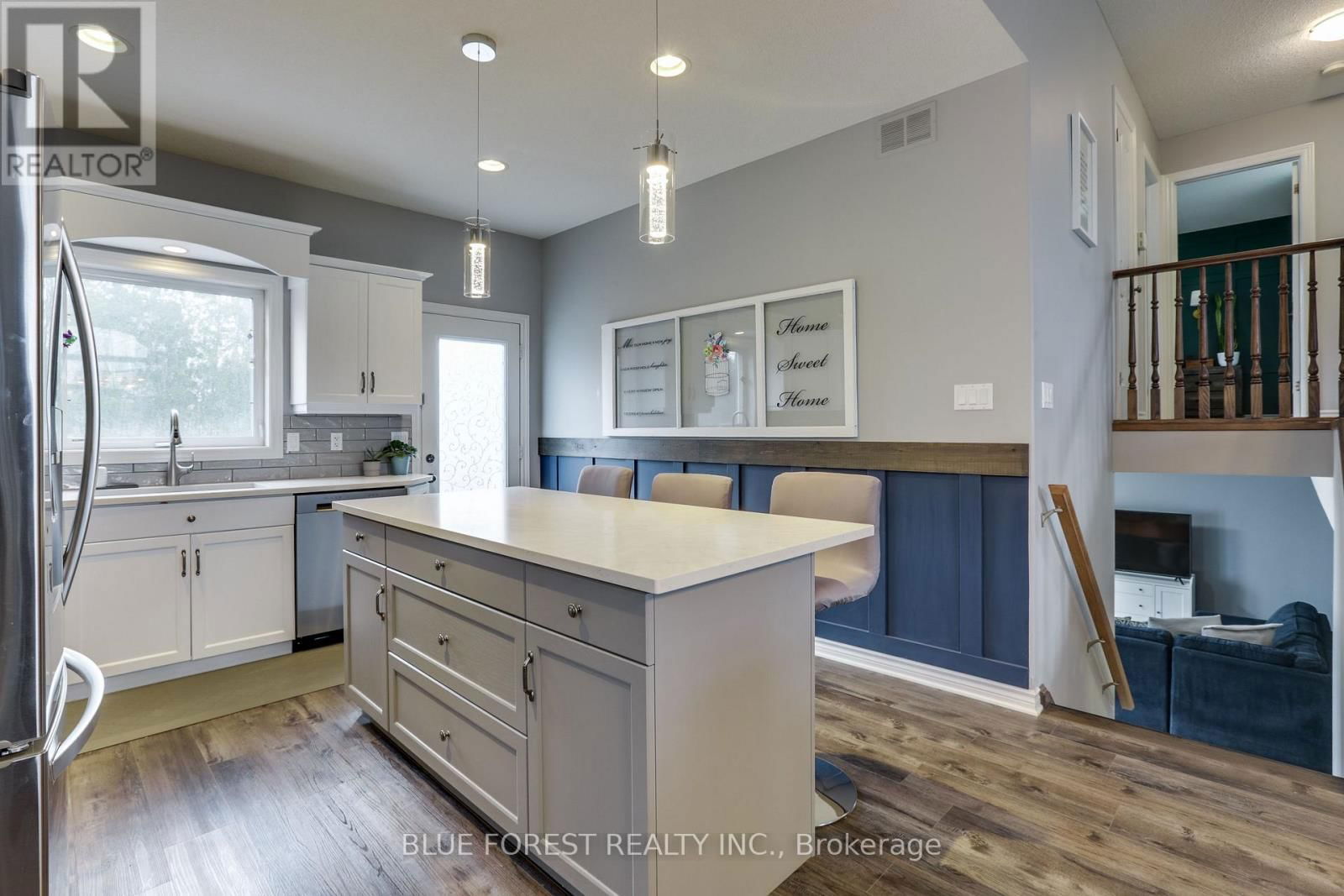 20 TURNBERRY DRIVE Image 9