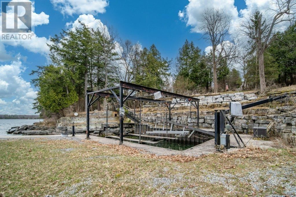 6058 HIGHWAY 96 Image 42