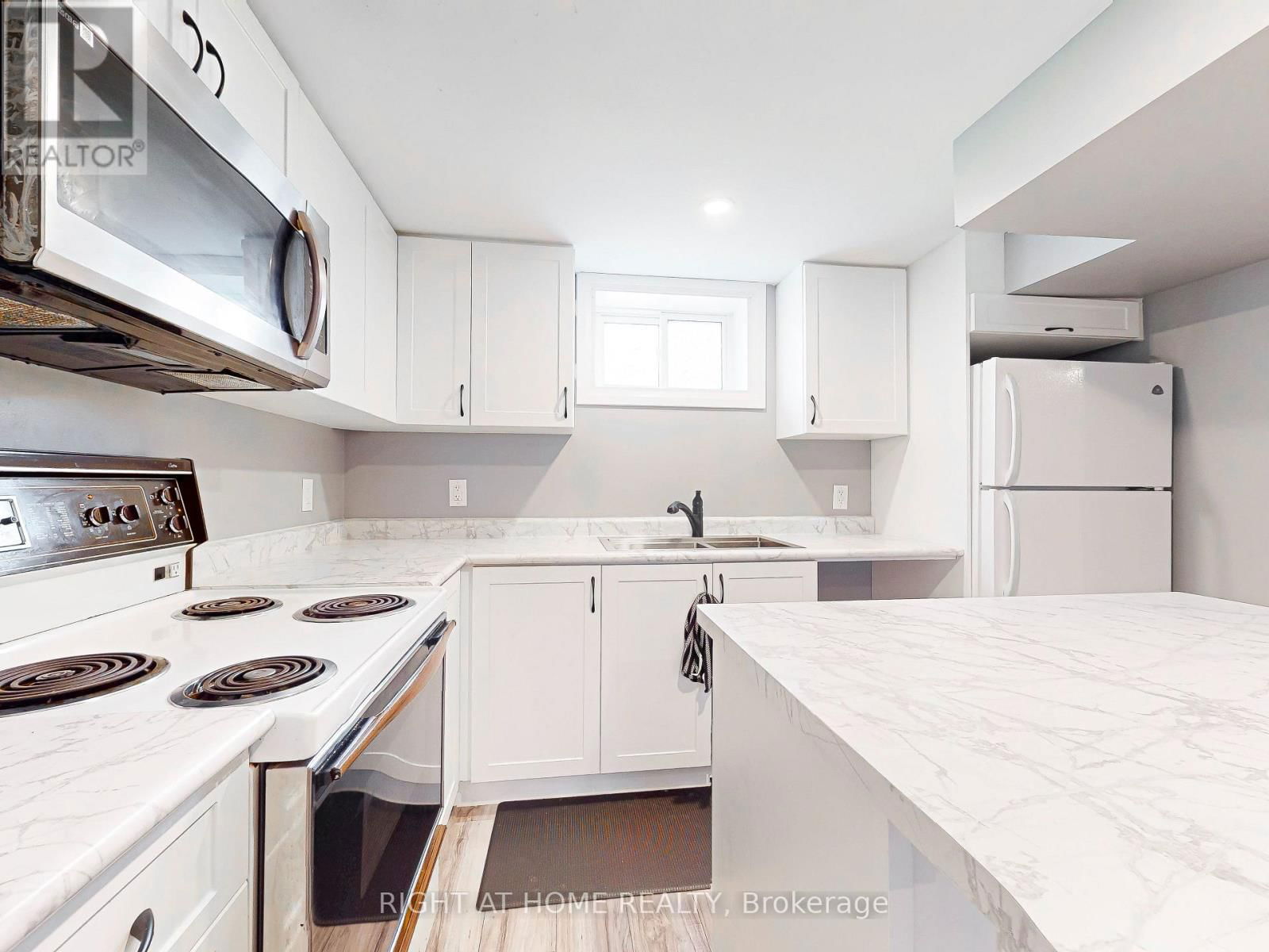 6077 COHOLAN STREET Image 32