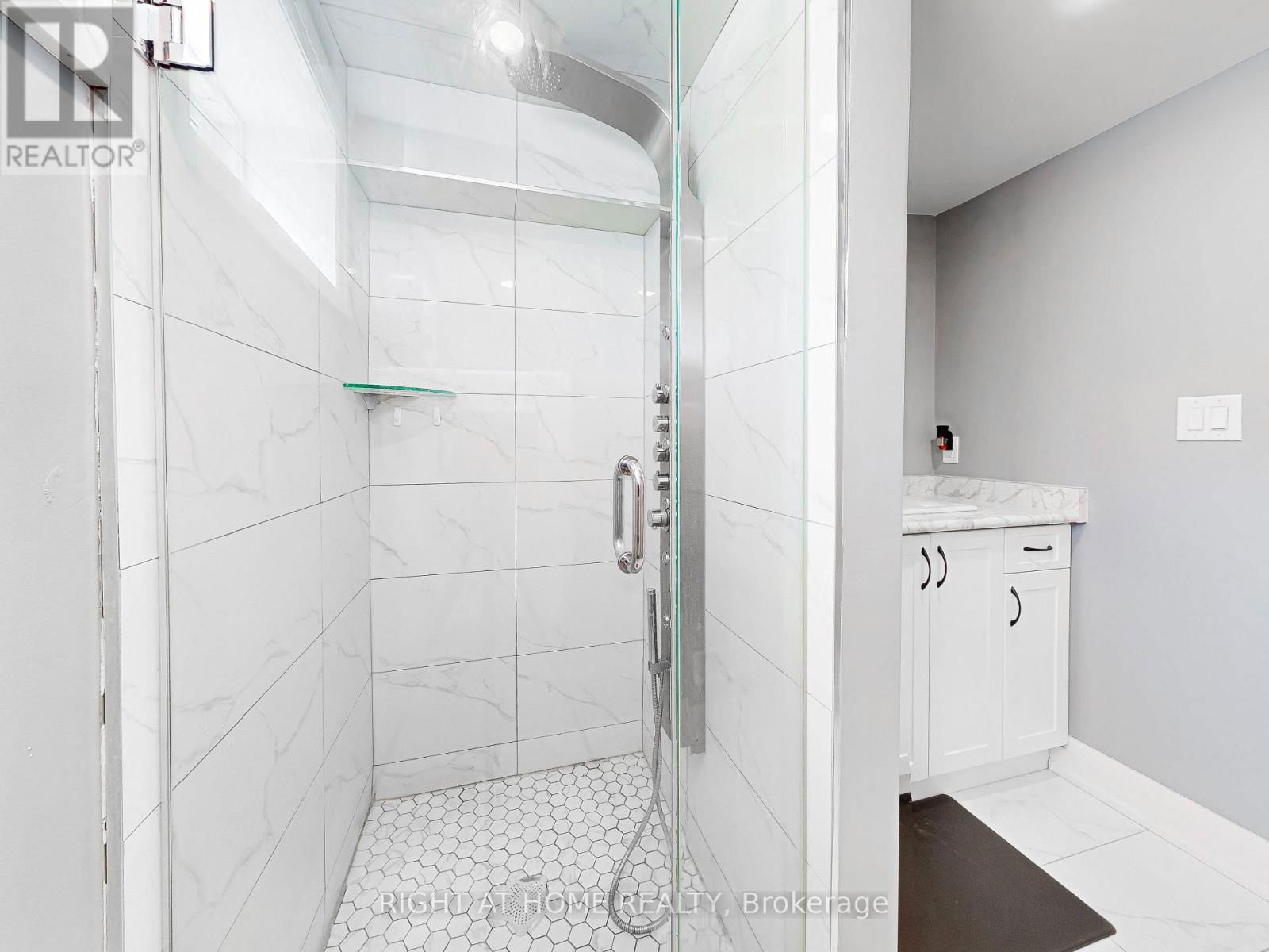 6077 COHOLAN STREET Image 37