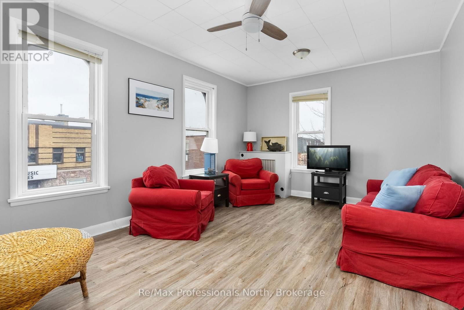 265 MUSKOKA ROAD SOUTH Image 11