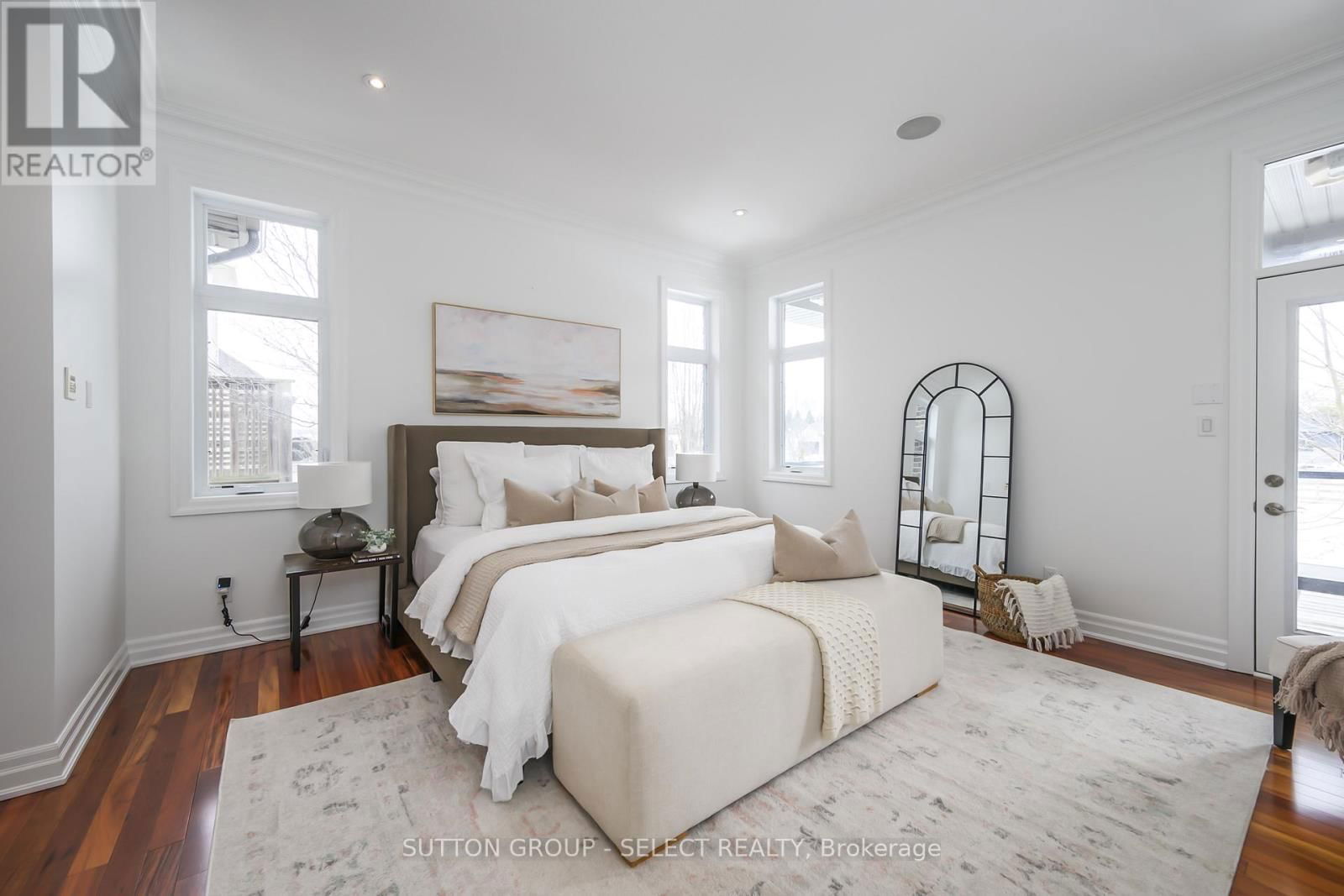 7071 CLAYTON WALK Image 15