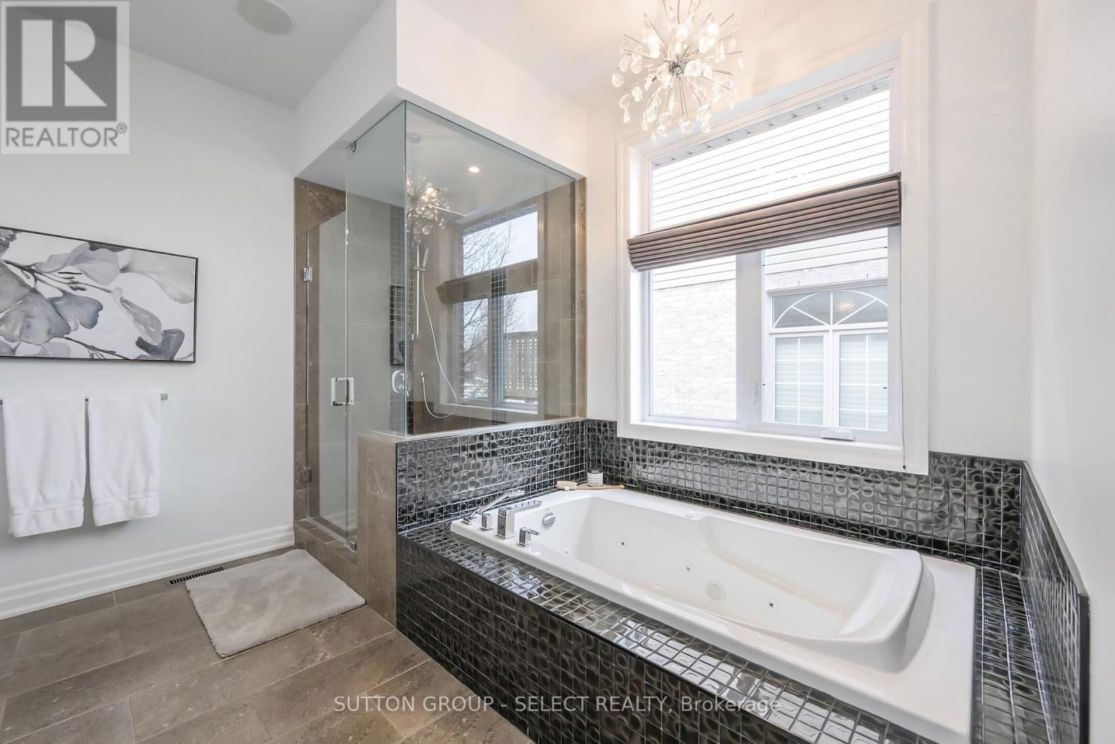 7071 CLAYTON WALK Image 17